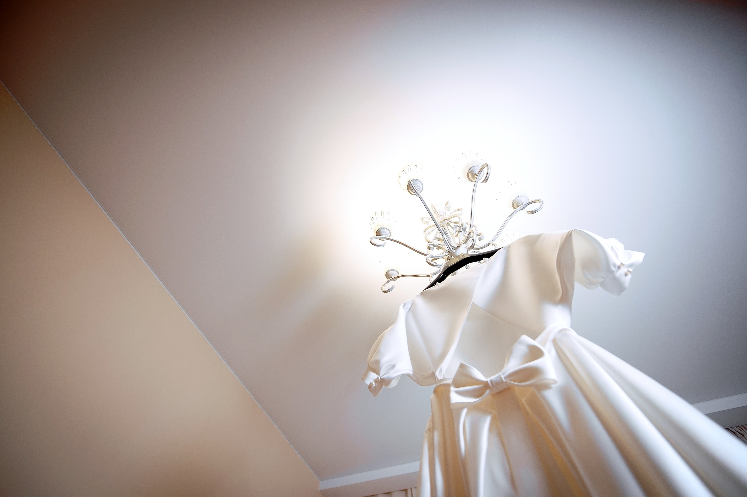 Свадьба с росписью в Дворце царя Алексея Михайловича и банкетом в Кари. Свадебный и семейный фотограф Виктория Носачёва. Щелково, Москва и МО