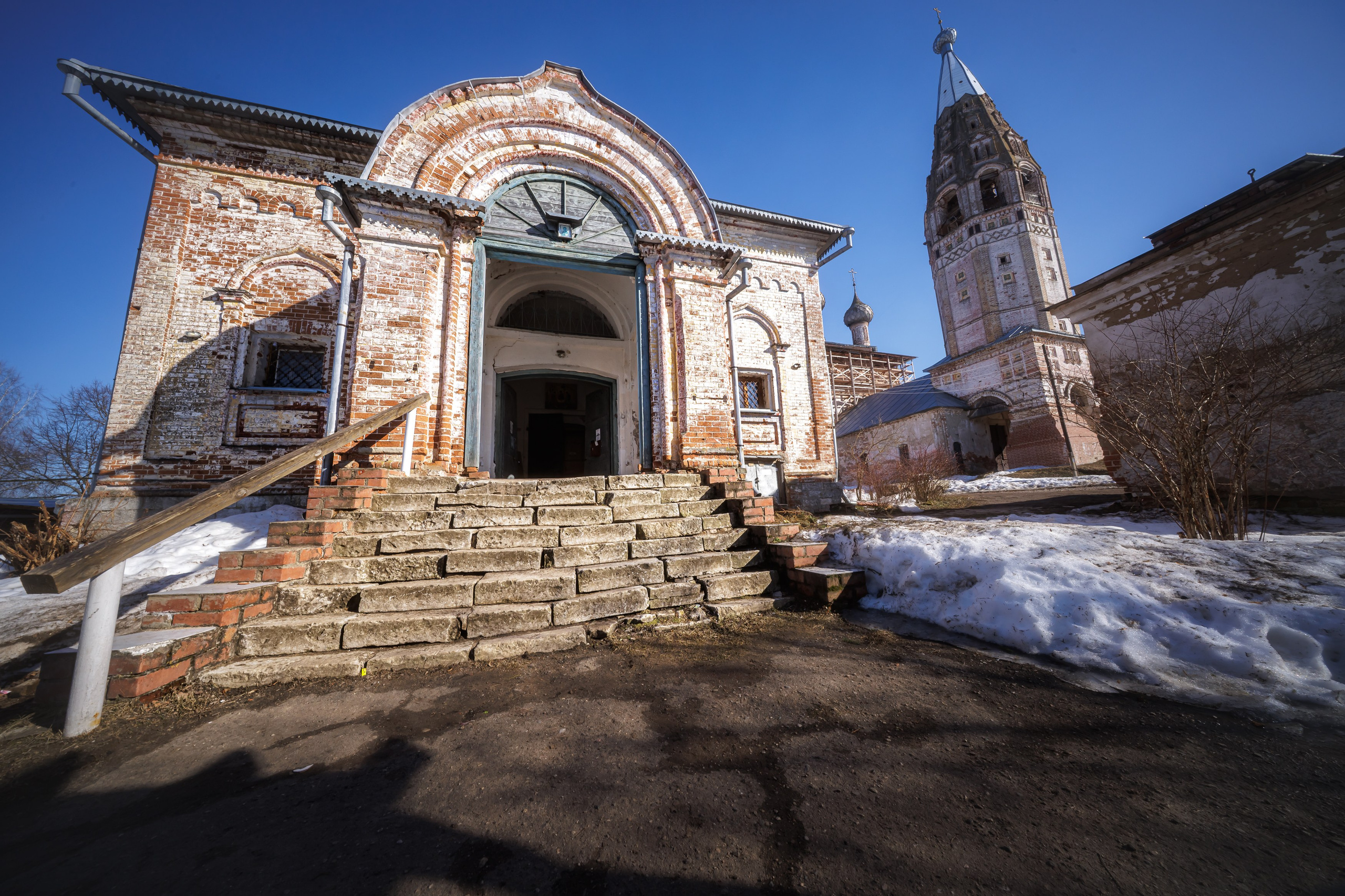 Архитектура — экстремальный угол съемки. Владимир Петухов — фотограф в г. Кинешма. Оператор FPV