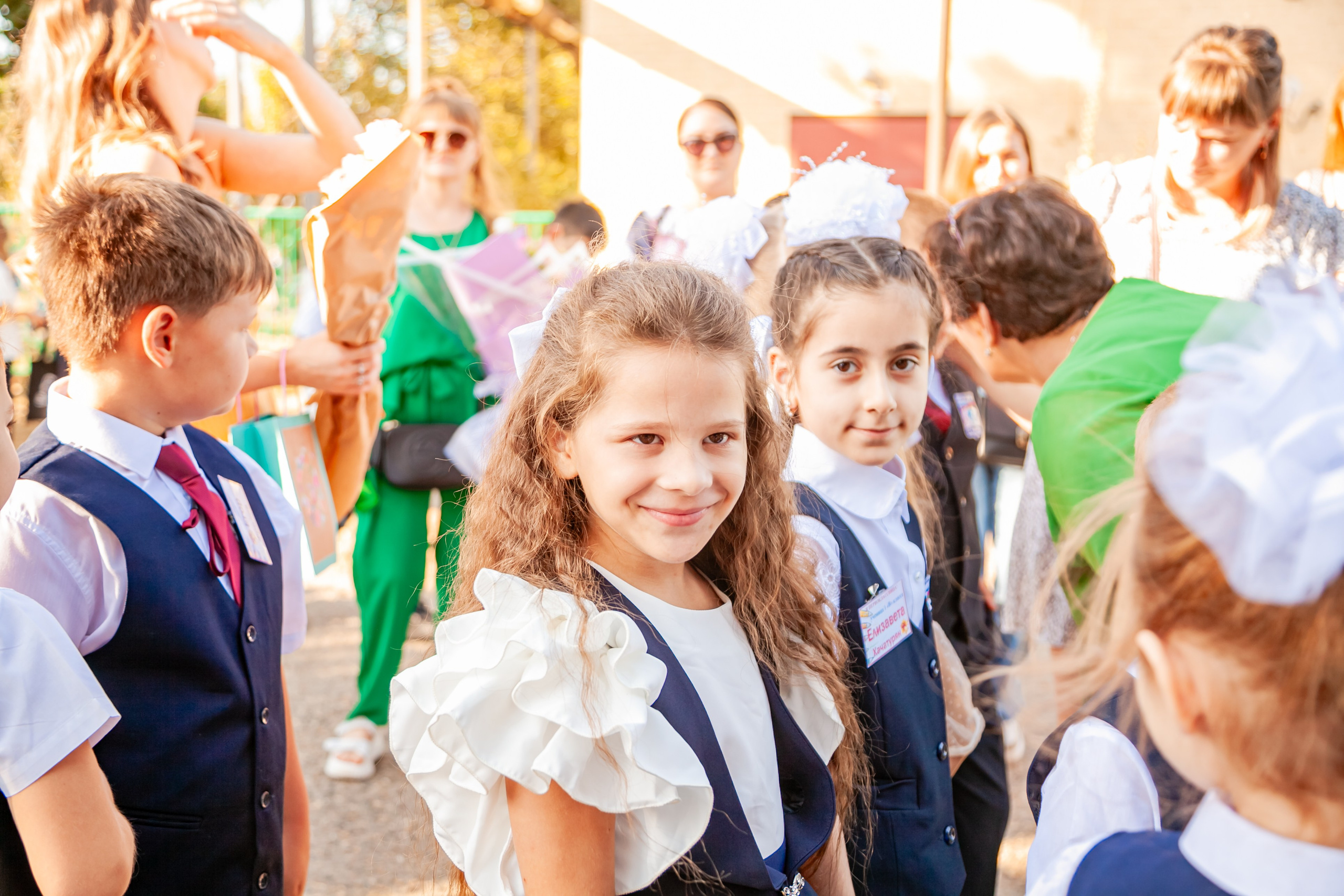 1 сентября линейка. Свадебный и семейный фотограф в Армавире
