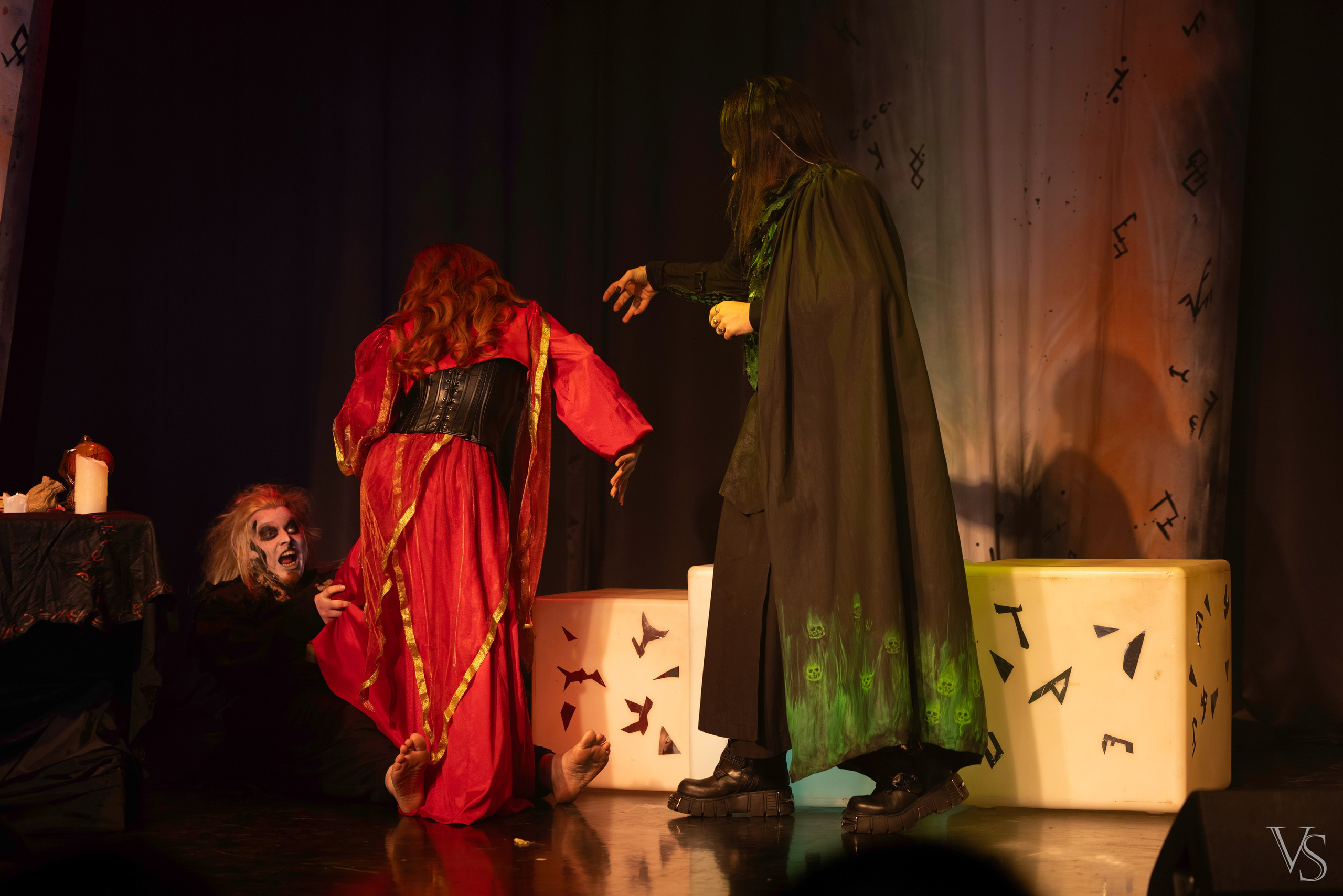 Книга стихий 25.01. Фотограф Виктор Степанов