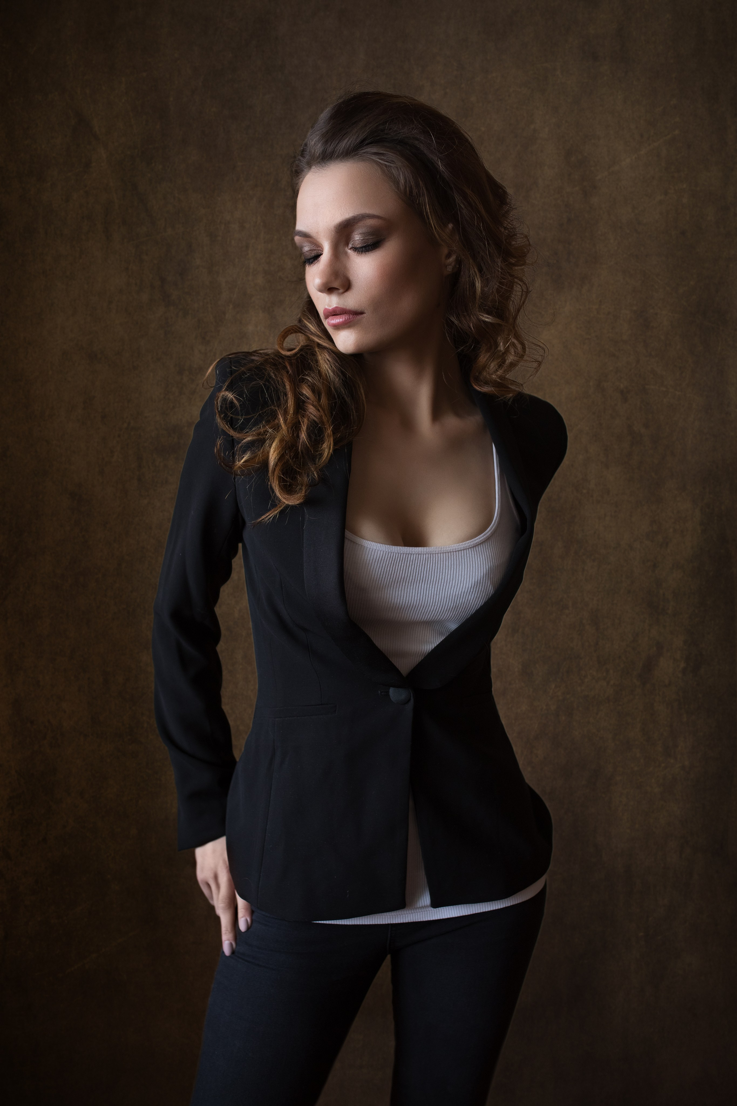 Портретный фотосет у окна с Екатериной К для «себя»