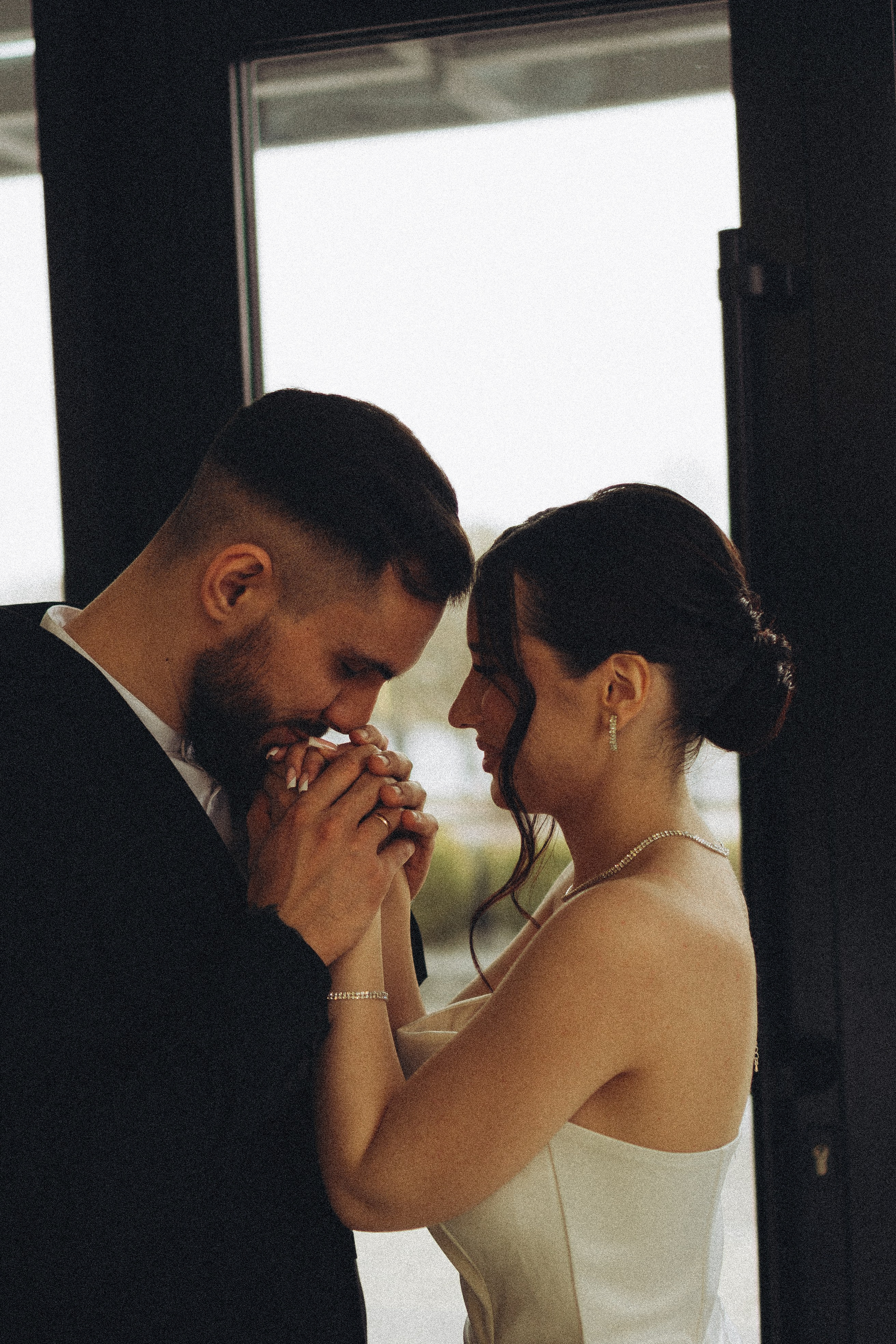 СВАДЕБНАЯ СЬЕМКА СБОРОВ ЖЕНИХА И НЕВЕСТЫ В ОТЕЛЕ И ТАКЖЕ ФОТОСЕССИИЯ В ОТЕЛЕЕ МЕГАПОЛИС БРЯНСК. Профессиональный фотограф, Санкт-Петербург — Виктория Богомолова