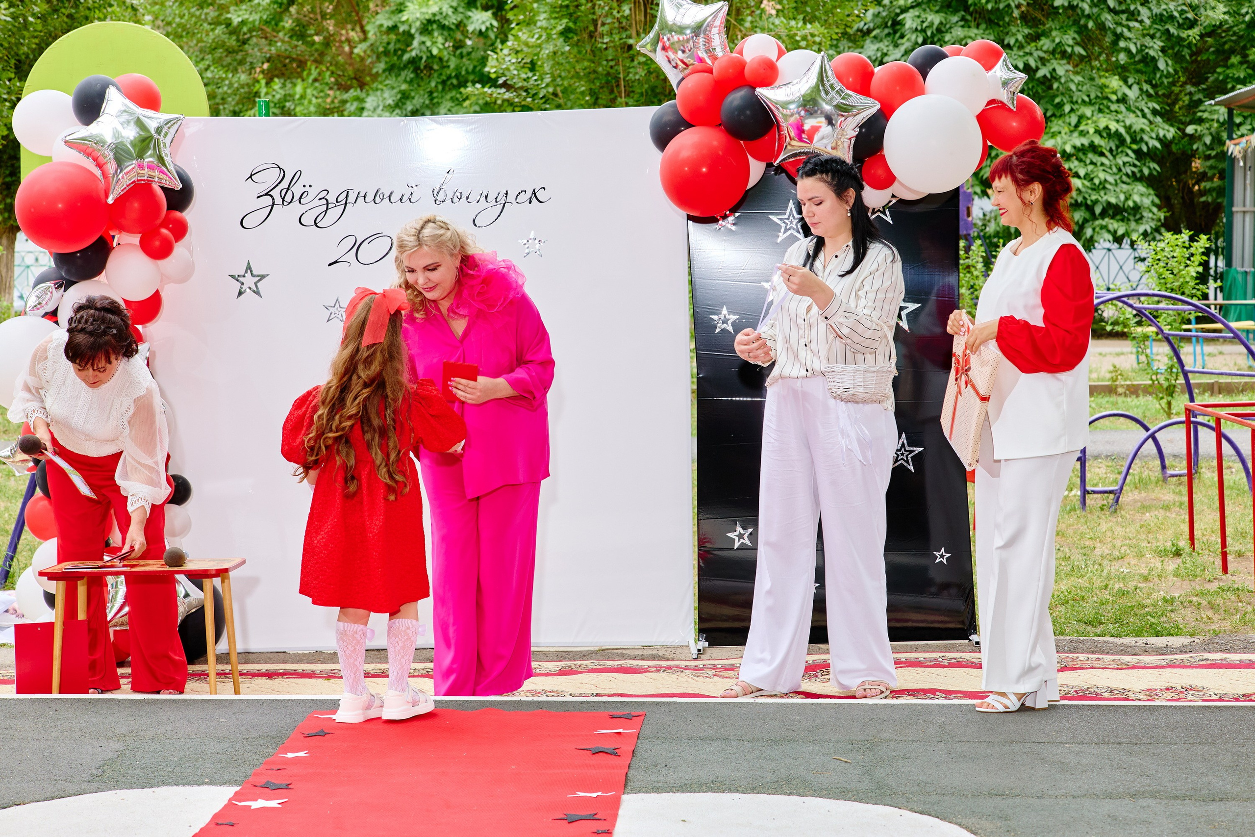 Выпускной 45 сад. Фотограф Выпускные альбомы Таганрог Сергей Коробченко