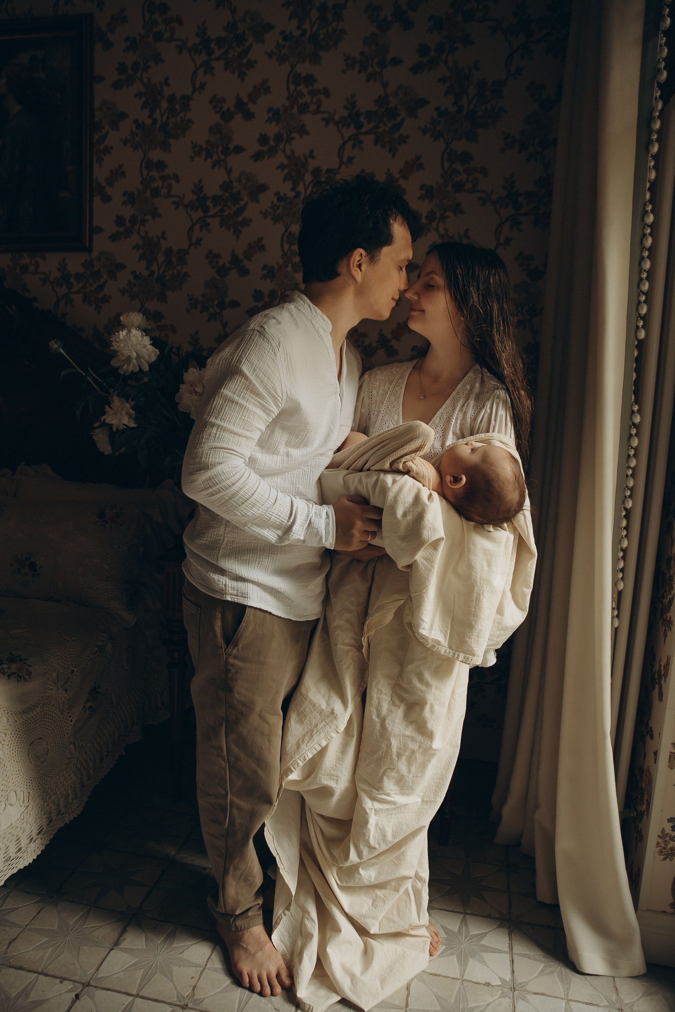 Семейная фотосессия в доме. Семейный фотограф в Москве и Королеве Евгения Баукова