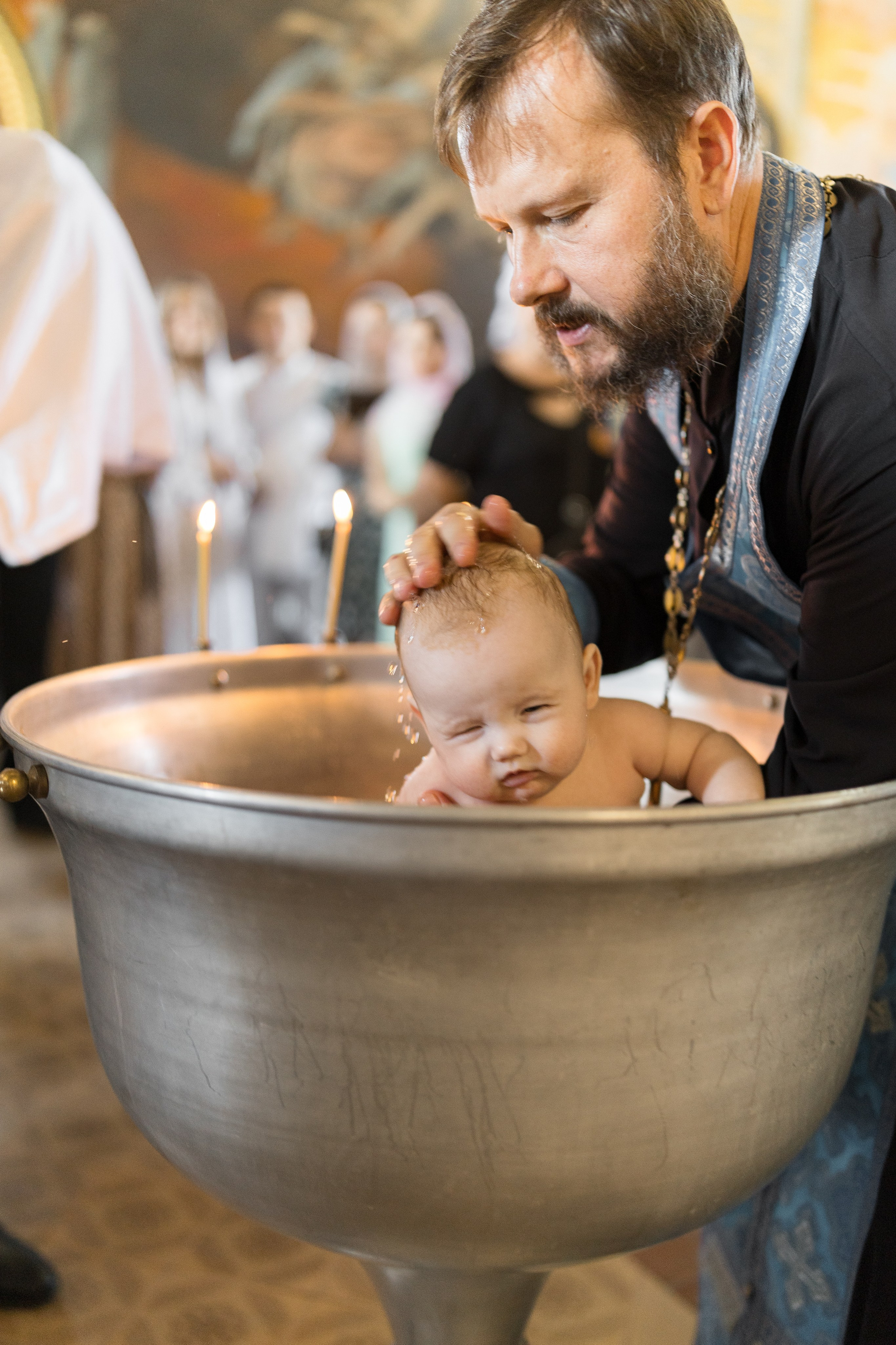 Крещение Михаила в Николаевской церкви. Анастасия Безуглова- свадебный фотограф в Таганроге
