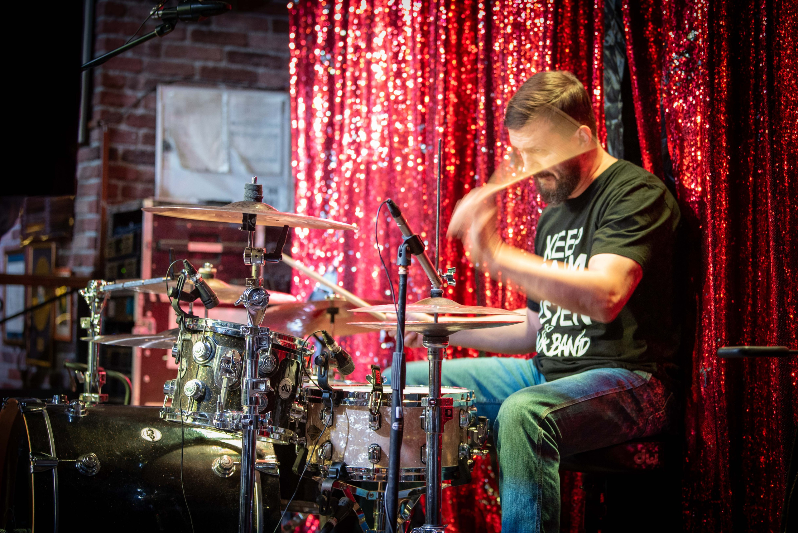 LifePub 16.12.2024. Московская кавер-группа BankBand