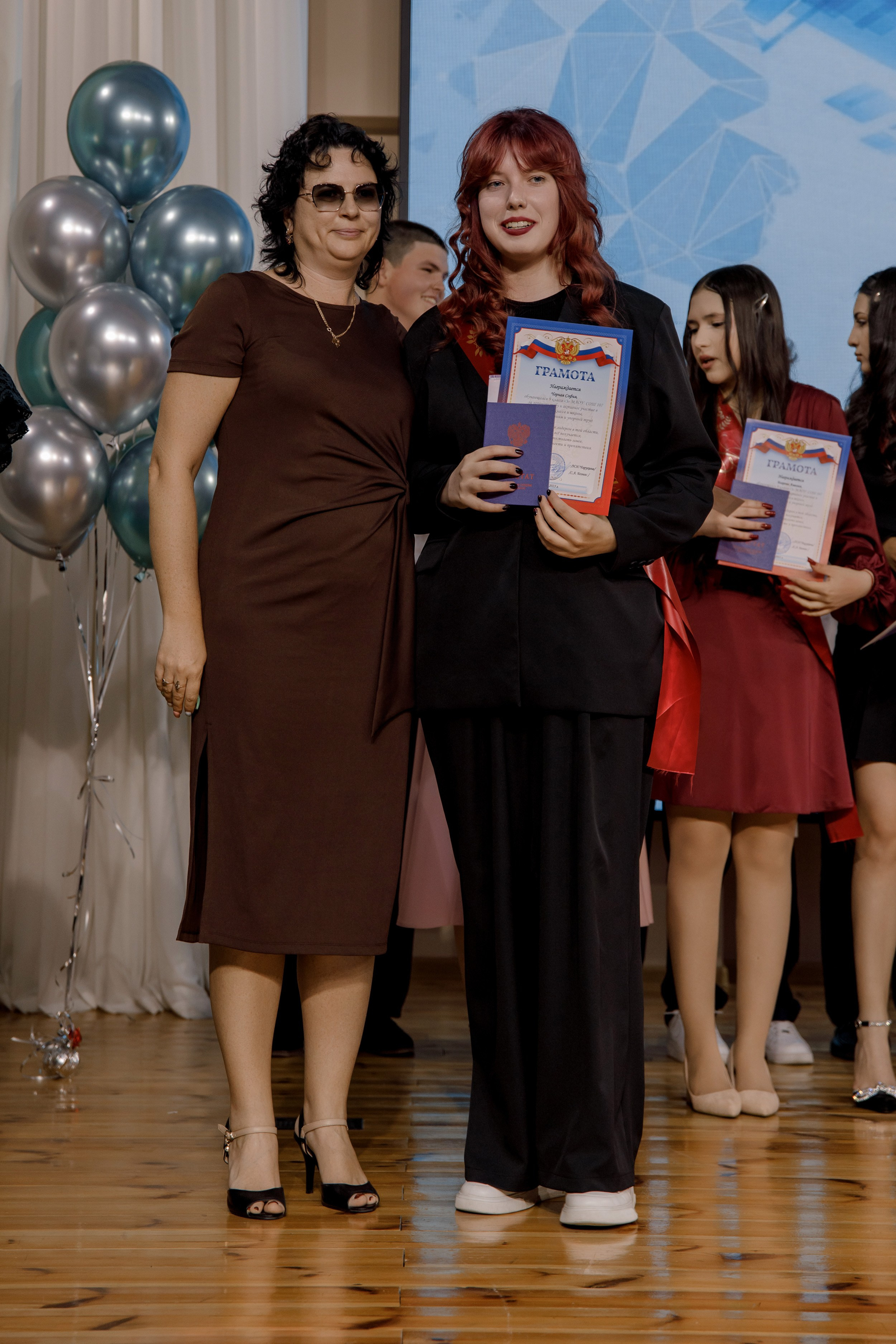 Выпускной школа 107 г Краснодар. Выпускные альбомы в Краснодарском крае