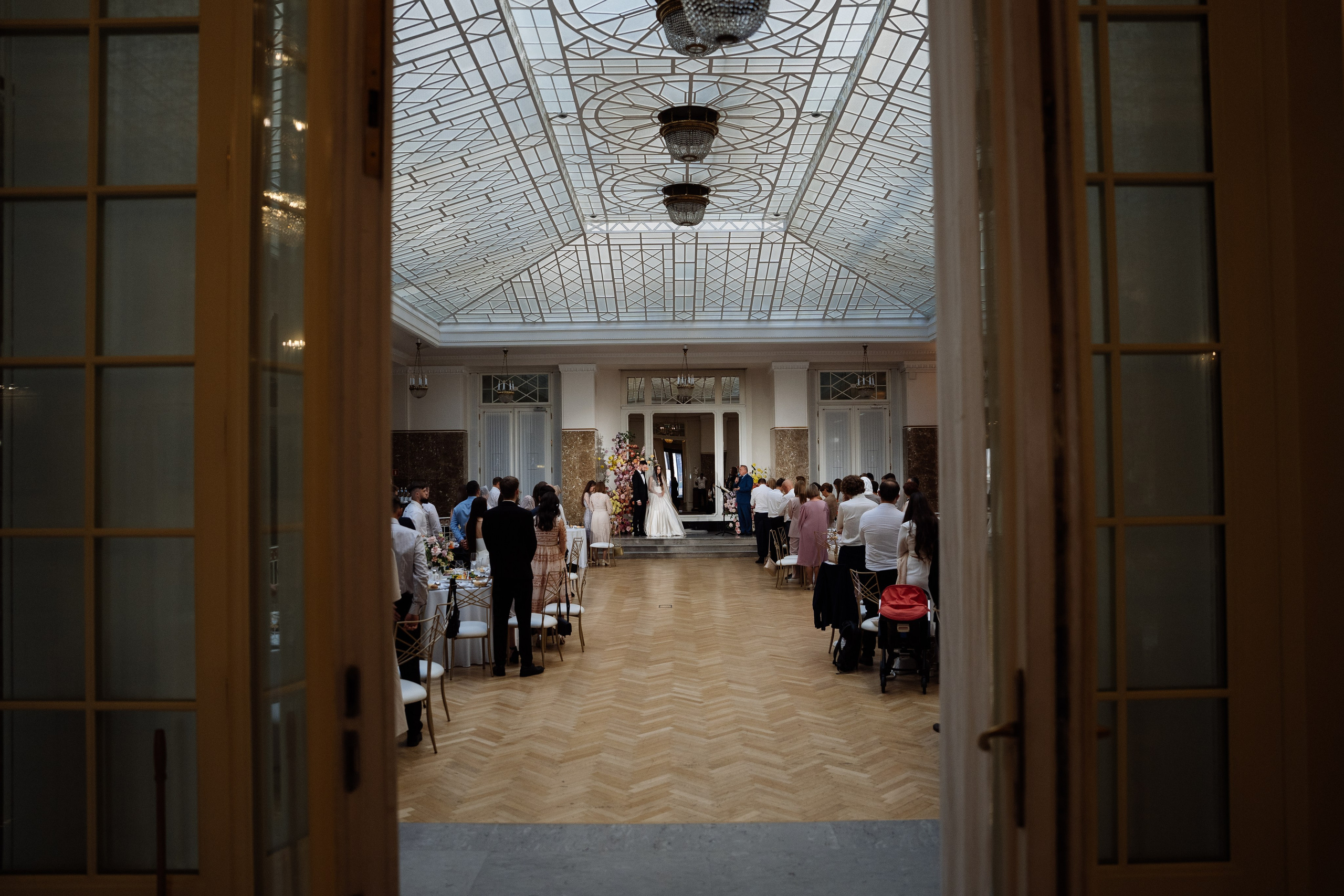 Свадьба в астории. Свадебный фотограф организатор в Санкт-Петербурге Ассоль Опарина