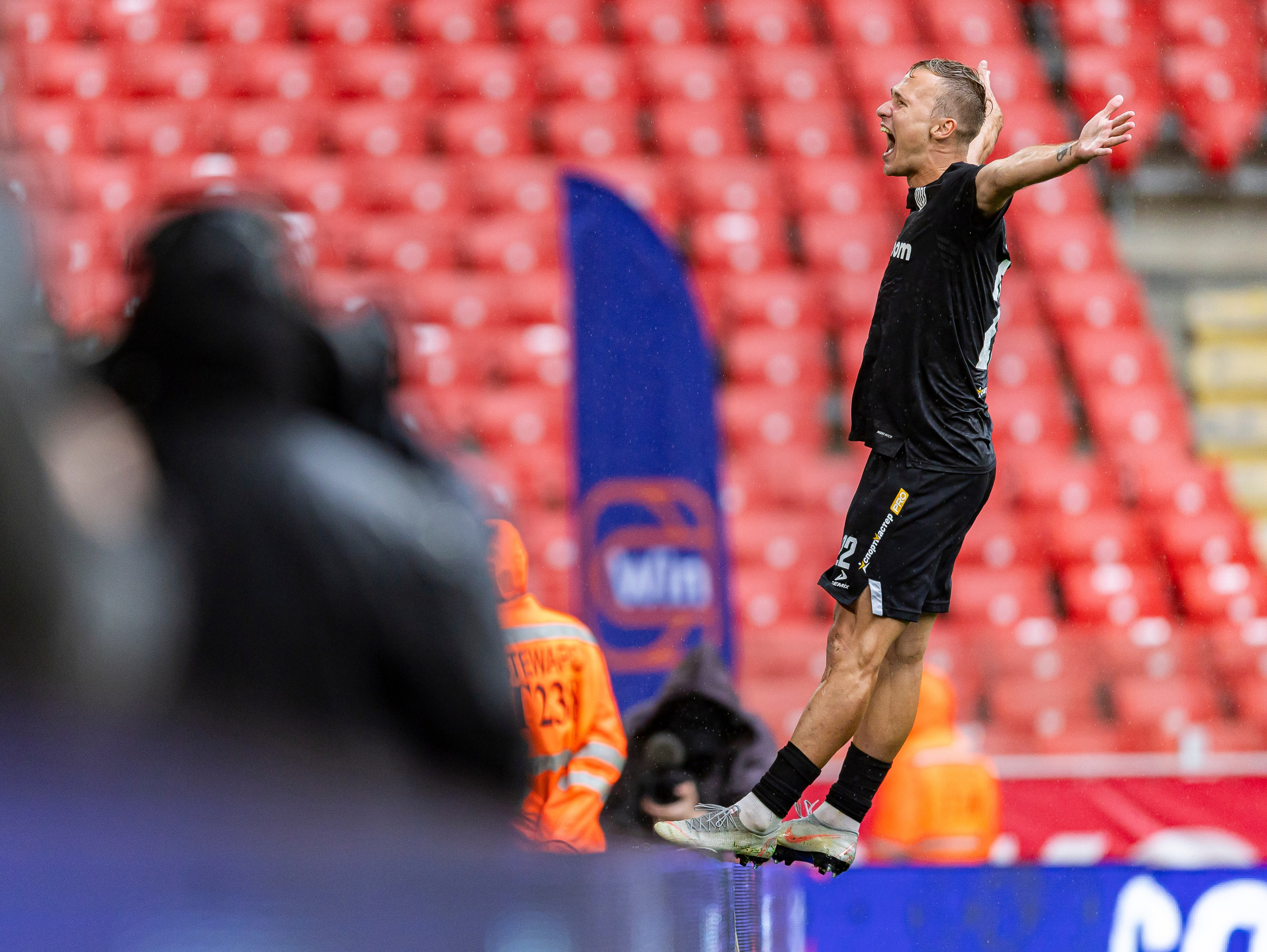 Футбол. Спортивный фотограф Серёжа Демченко