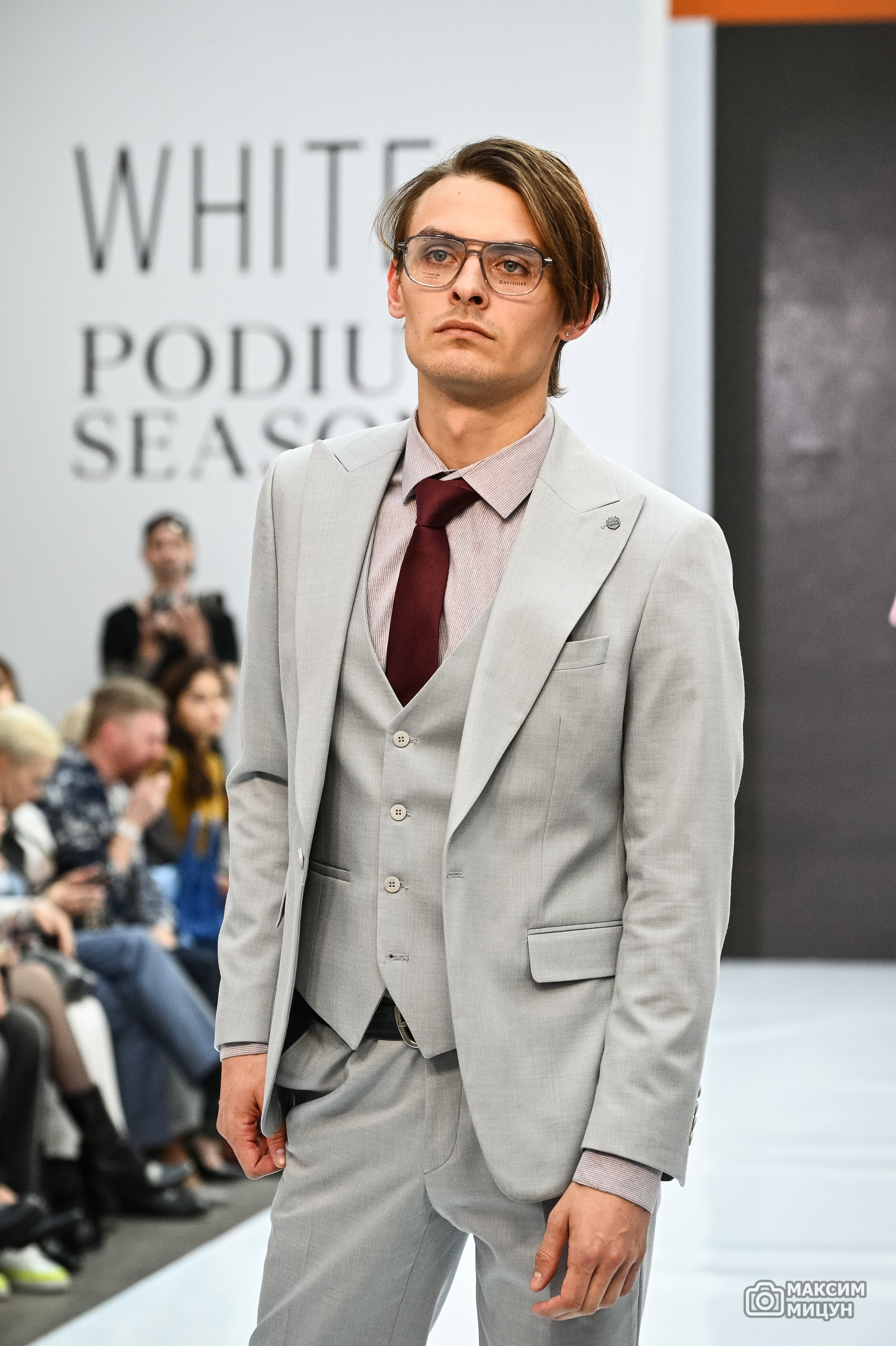 Модные показы. Фотограф Максим Мицун. Портрет, свадьба, репортаж, каталог