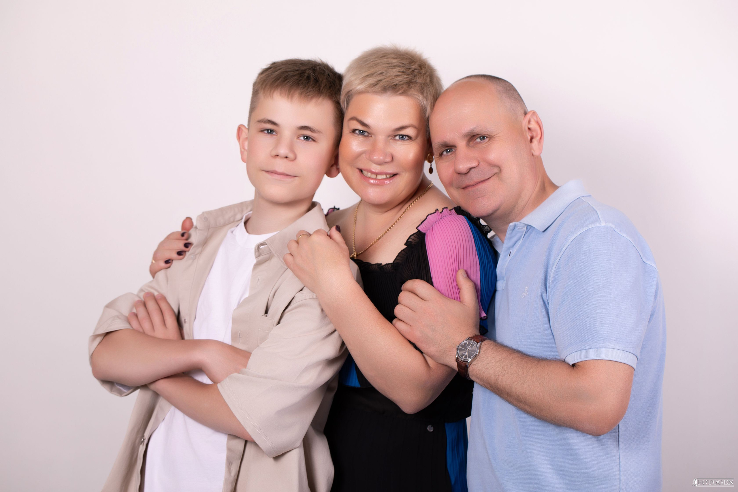 Портфолио фотосессий: родители и взрослые дети | Fotogen. Интерьерная фотостудия FOTOGEN г. Краснодар