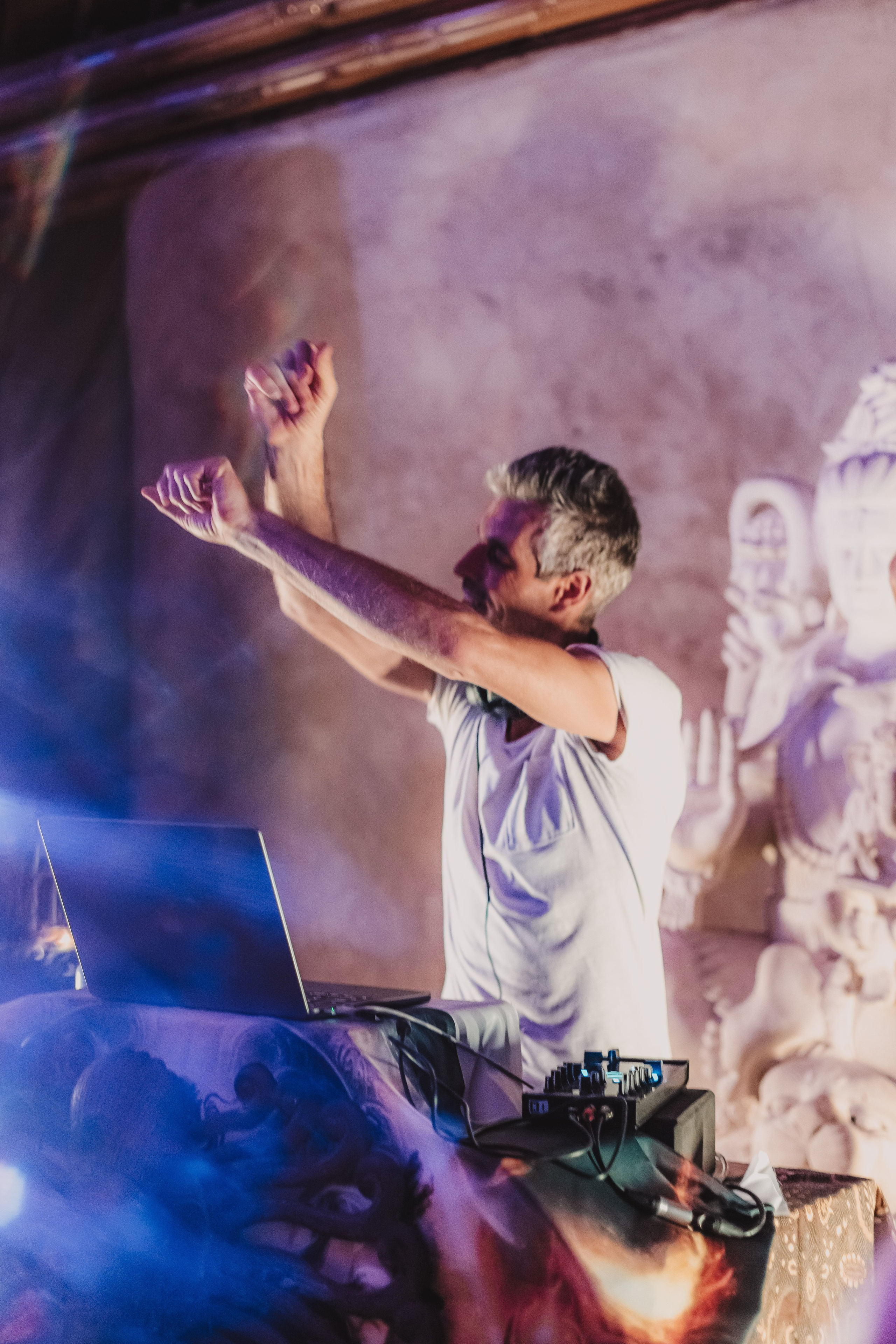 Bhakti Bliss kirtan at Alchemy. Mariam Bagdasaryan