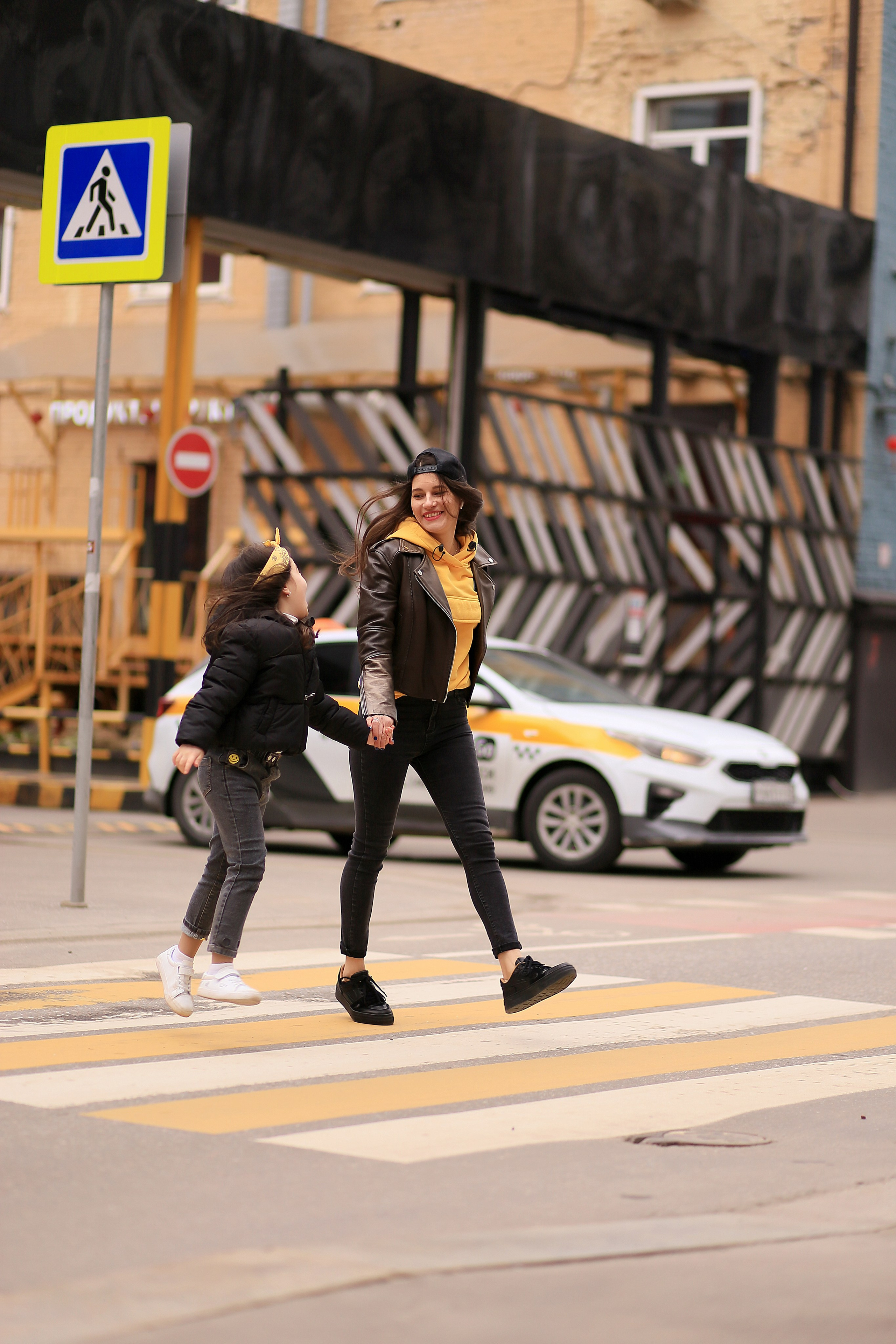 Яна и Лера — крутые девчонки. Фотограф Москва Лара Чайка