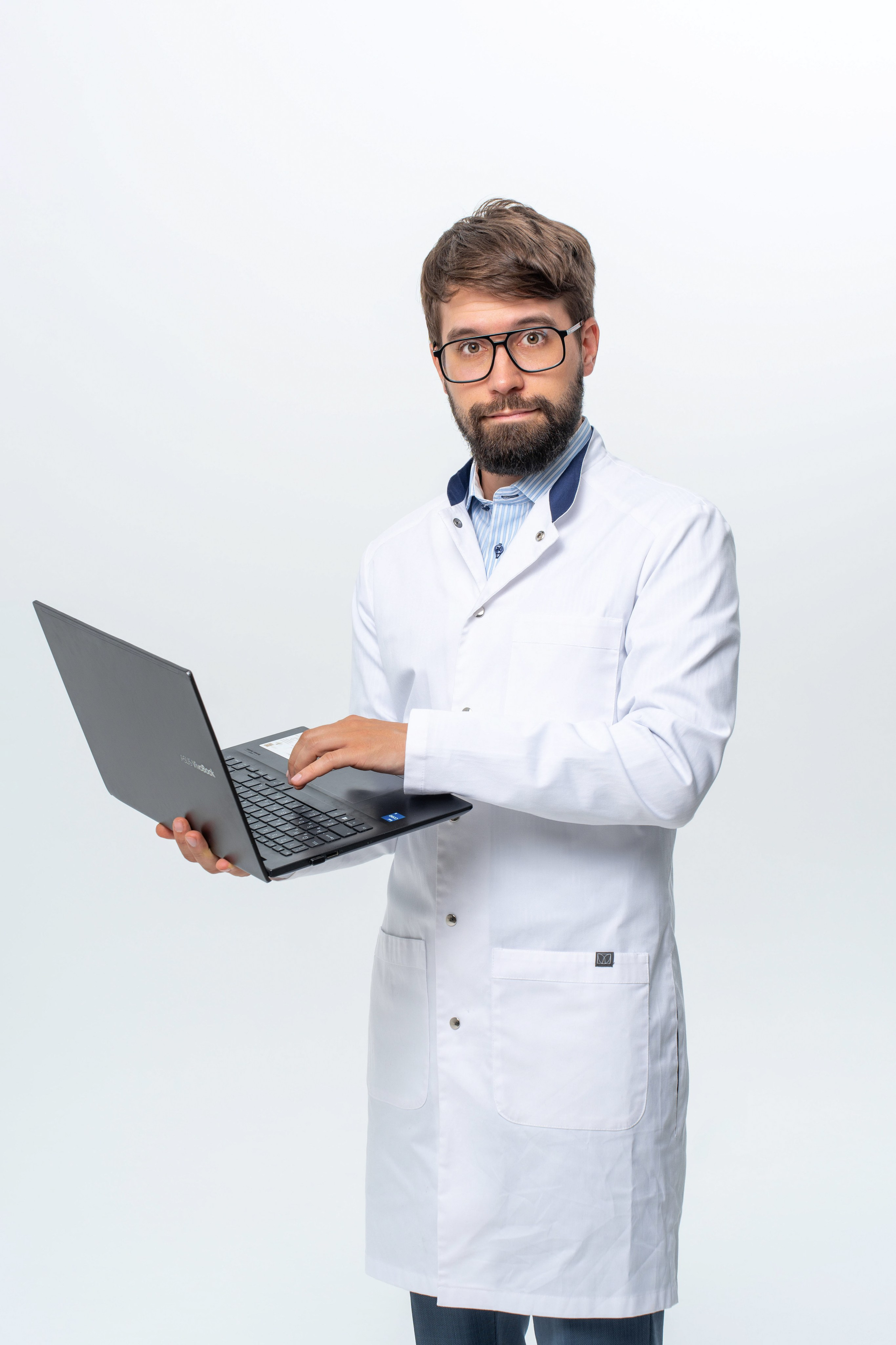 Фотосессия для лор врача в фотостудии в Москве