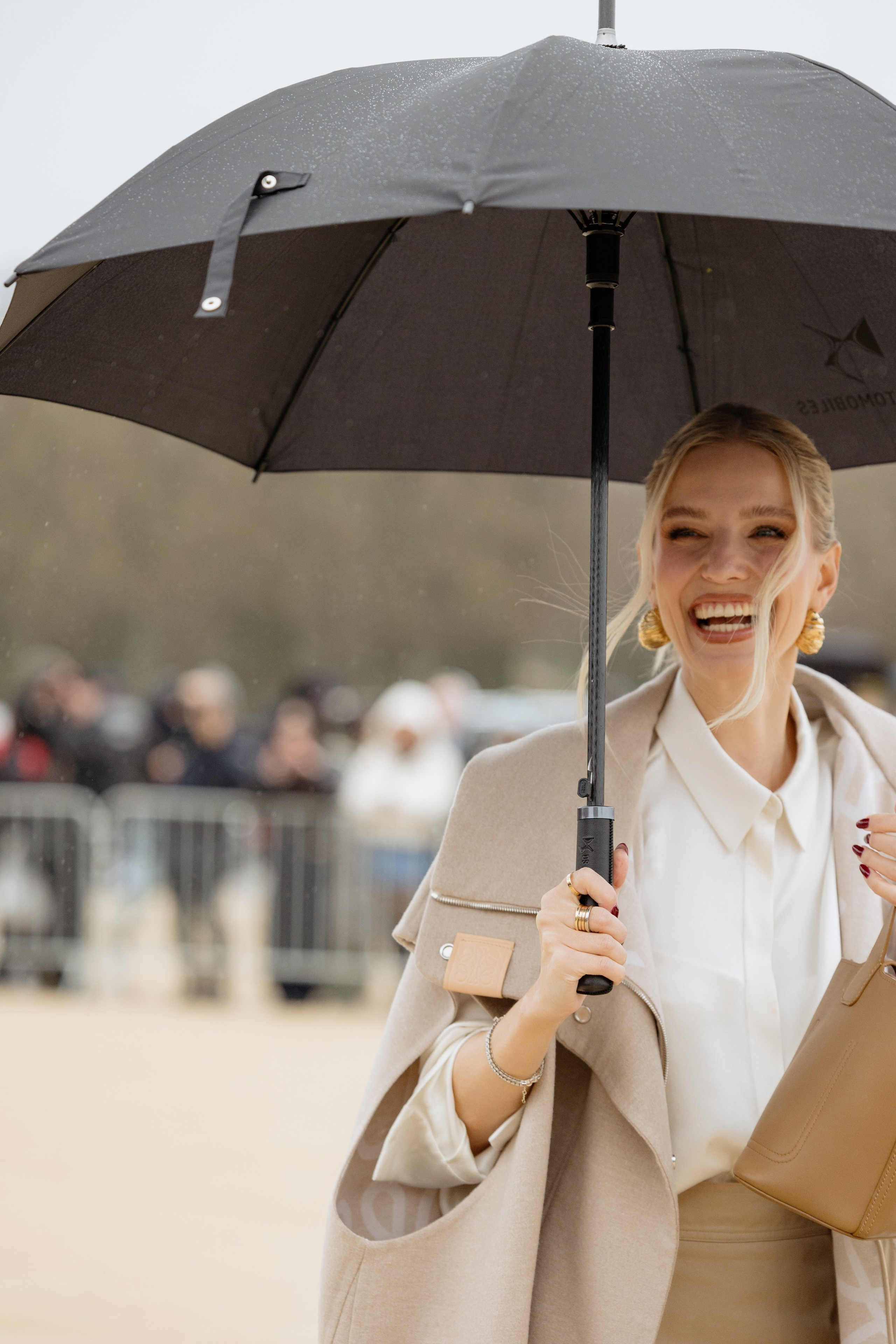LOEWE PFW WOMENSWEAR FALL-WINTER 24/25. Photographer in Milan Ivan Goncharov