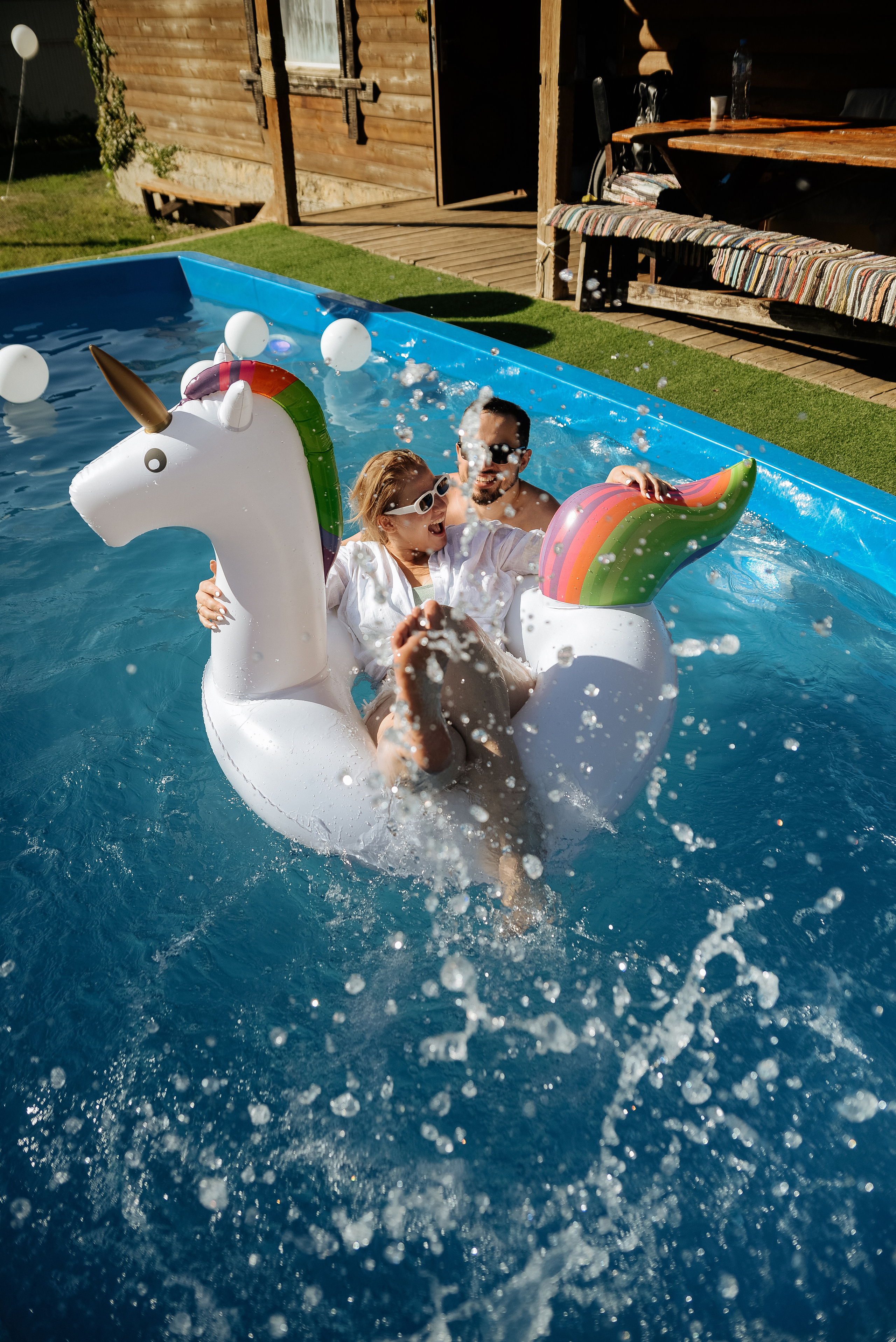 White party у бассейна. Свадебный и семейный фотограф Ростов-на-Дону Евгения Борисова