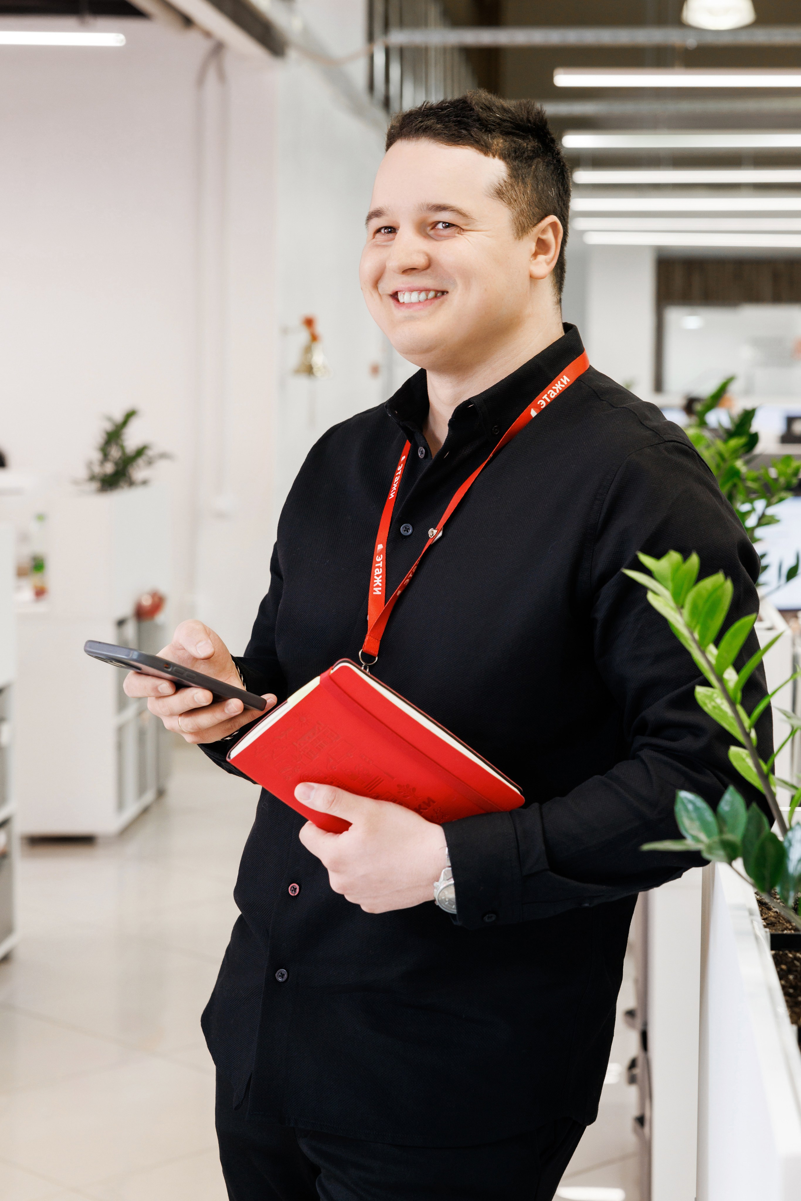 Съёмка сотрудников в офисе. Фотограф Виталий Хайлов, Екатеринбург