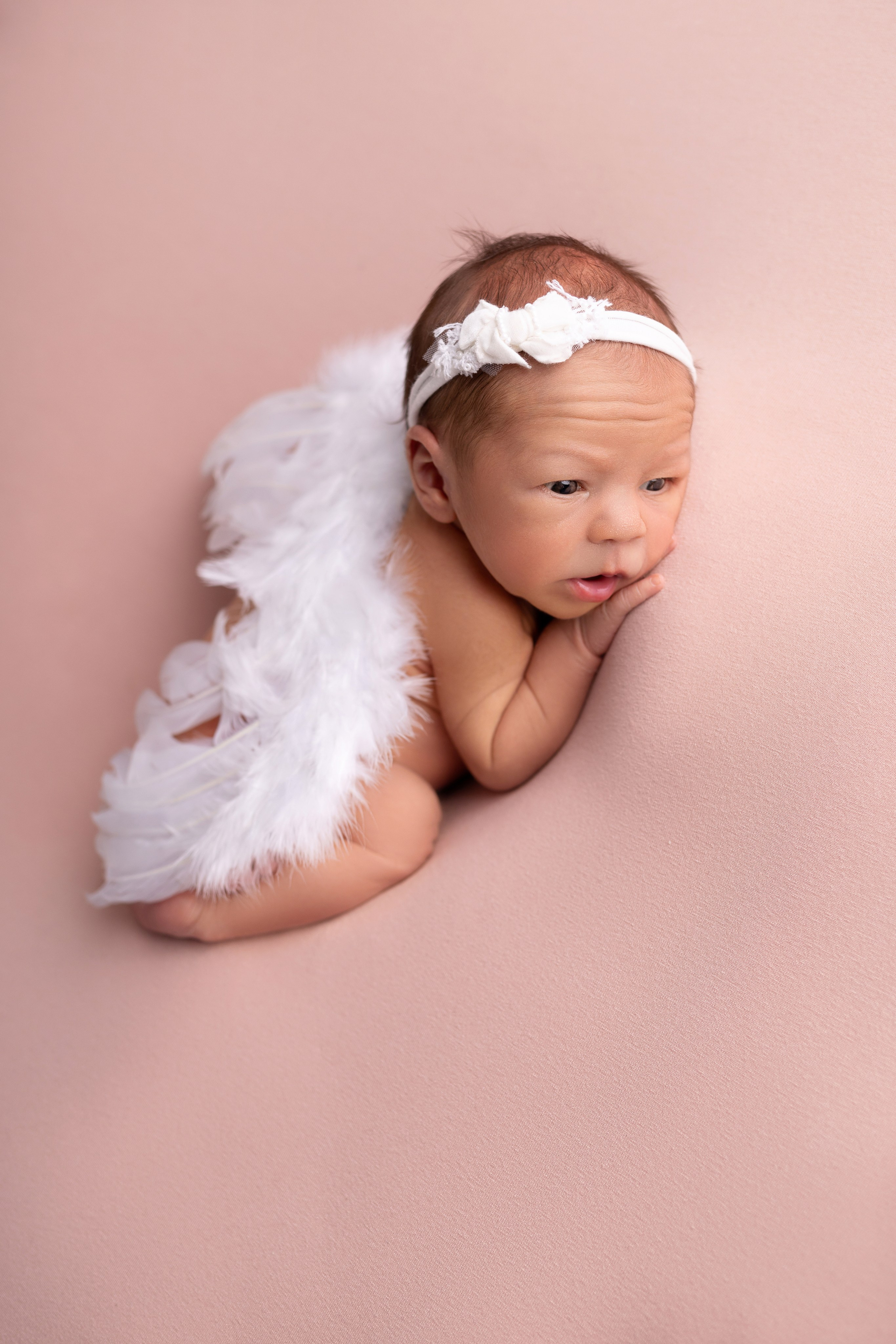 Классическая фотосессия малыша. Фотограф новорожденных малышей в Омске и Омской области Эльвира Камаева