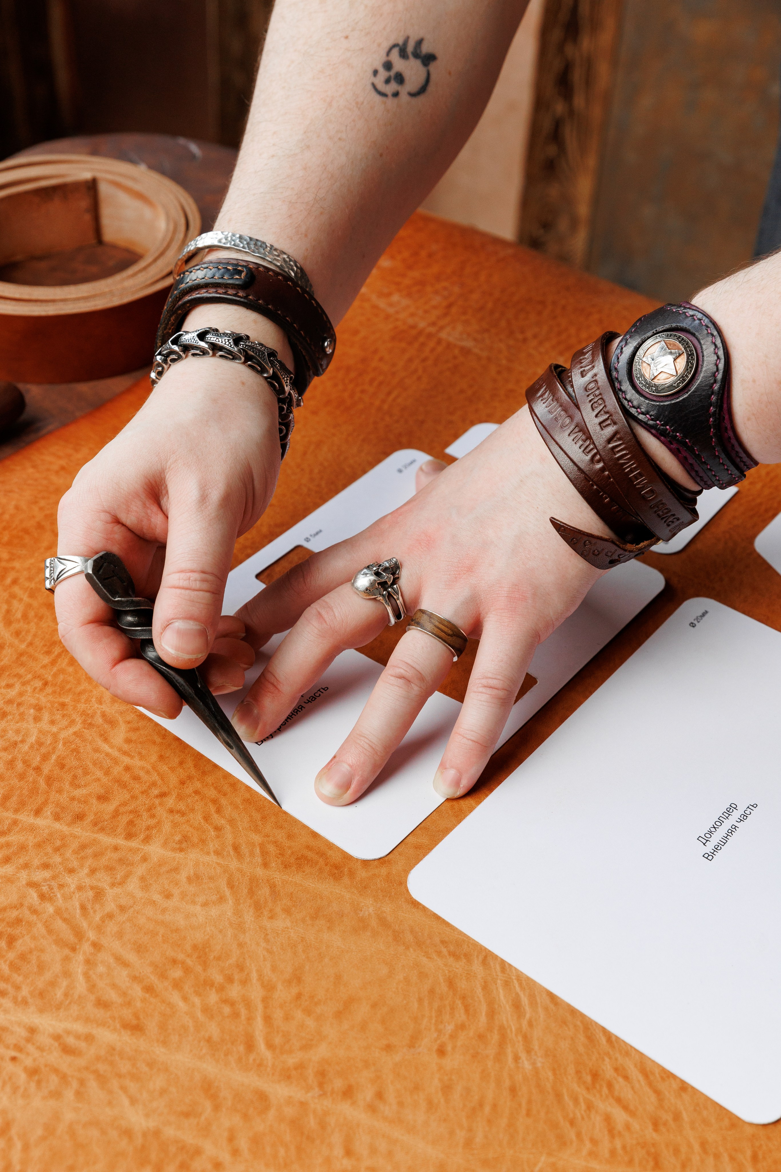 Андрей мастер по работе с кожей. Фотограф Щелково/ Москва Татьяна Жучкова