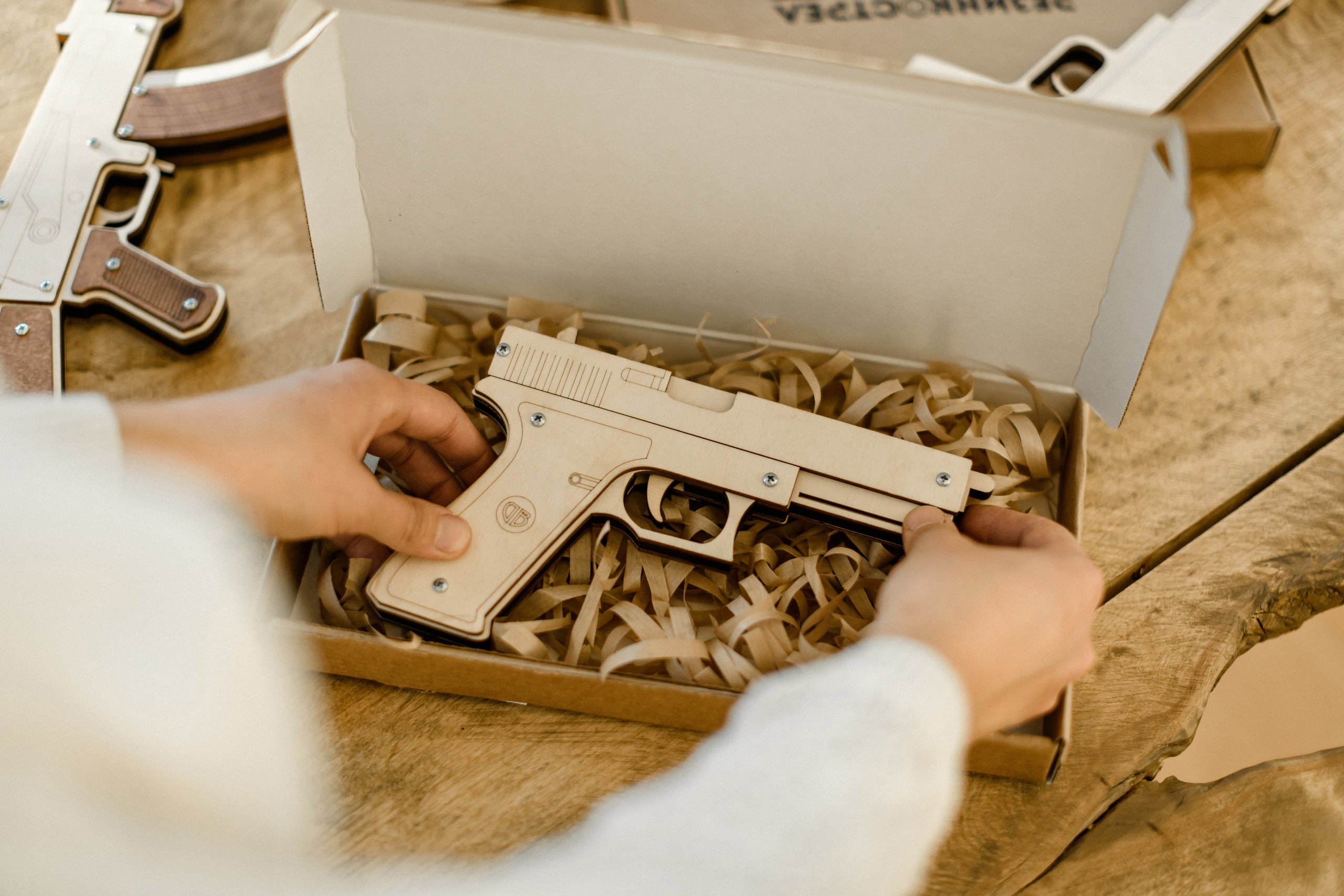 Магазин деревянных игрушек. Свадебный фотограф в Санкт-Петербурге София Шубик