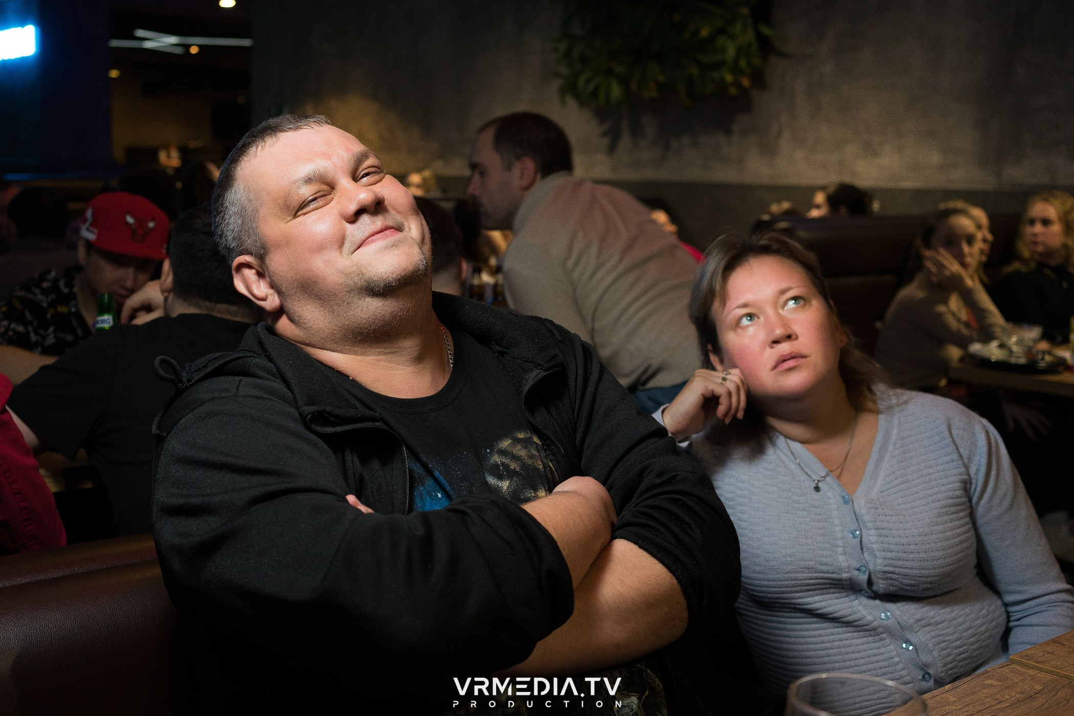 Эйнштейн Party в баре «Друзья»