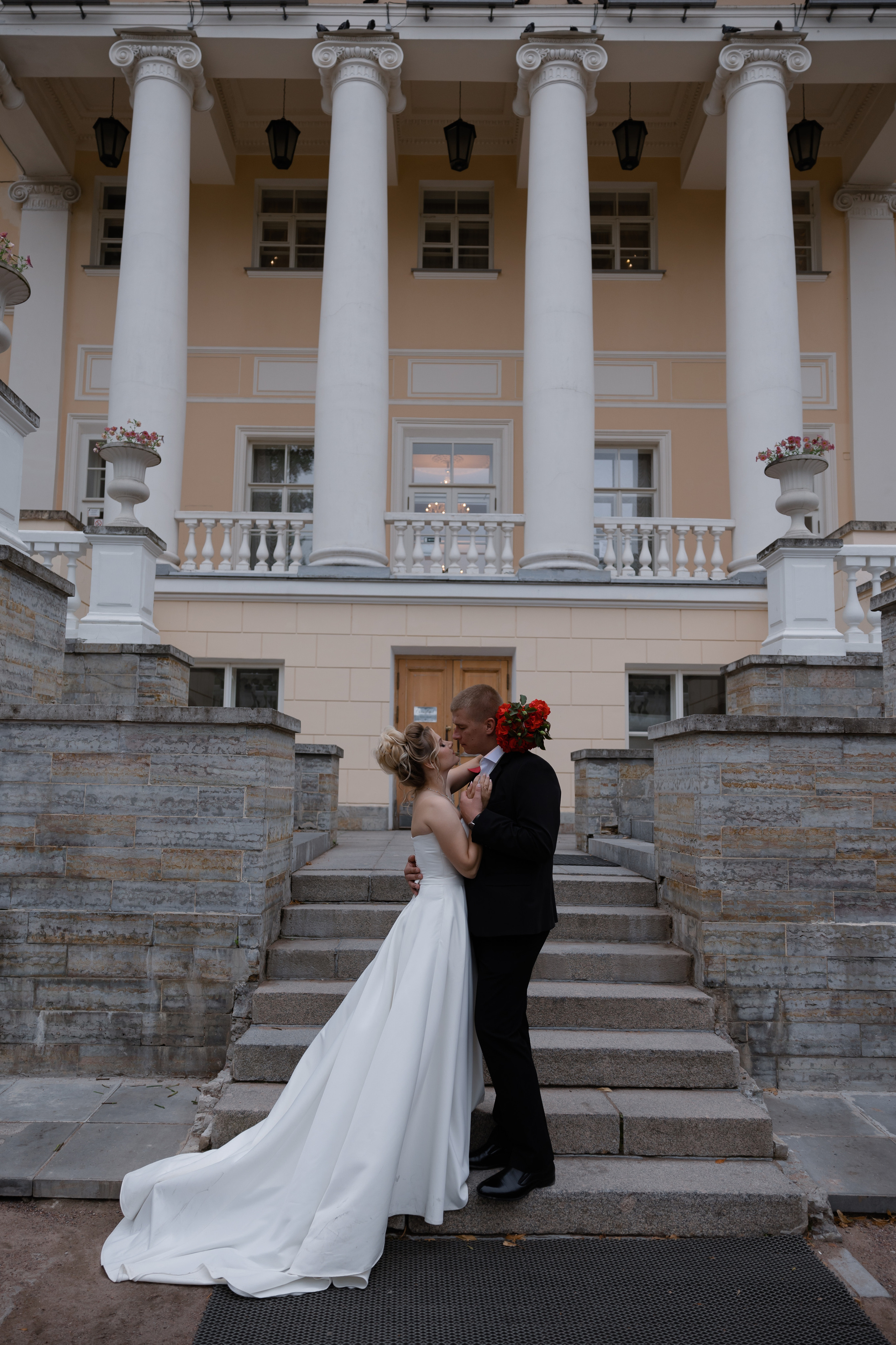 Свадебная фотосессия Владислава и Кристины. Свадебный фотограф в Санкт — Петербурге и Ленинградской о