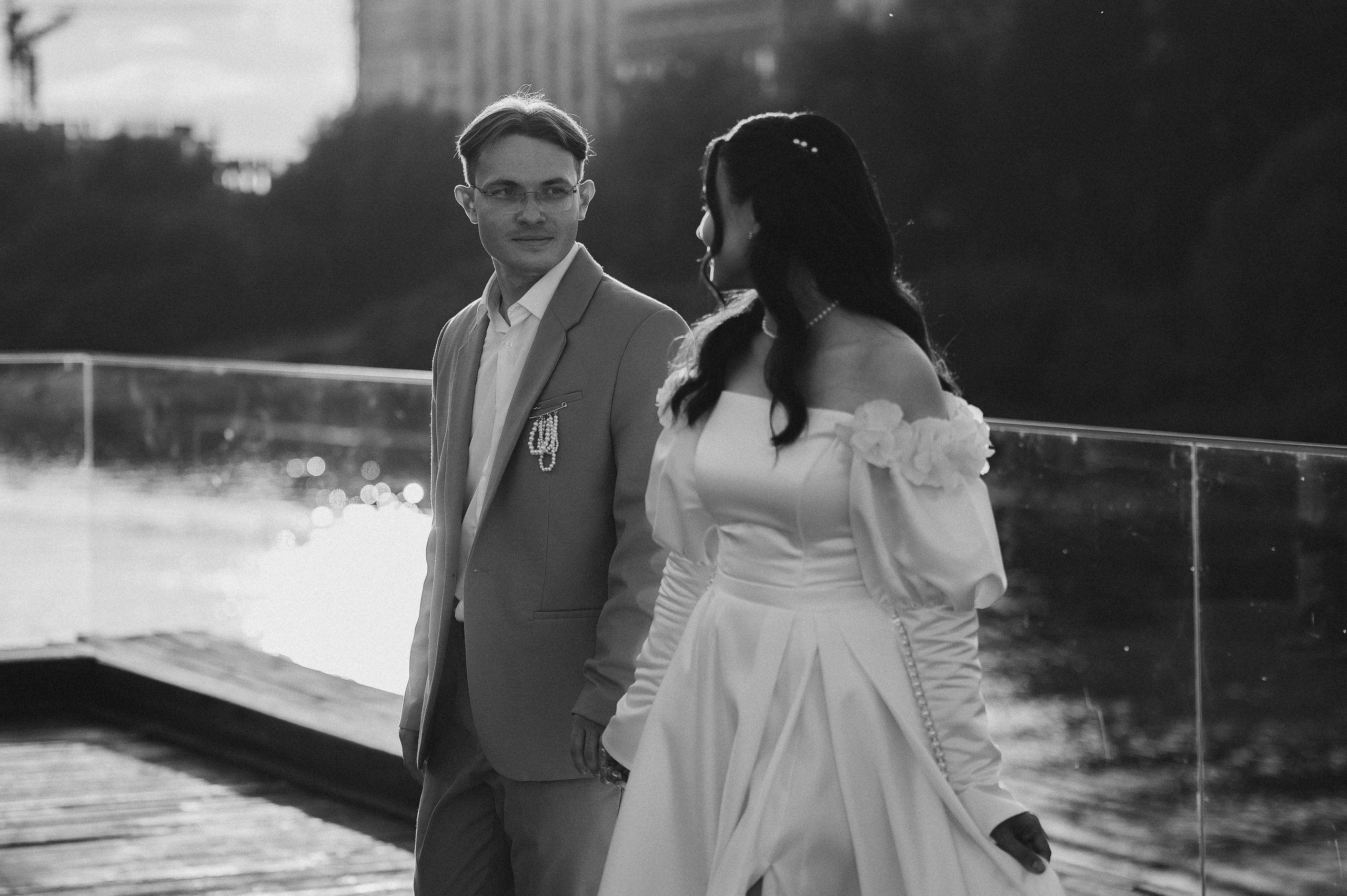 Одним солнечным днем на берегу реки. Евгений Нисковских — свадебный и репортажный фотограф в Тюмени