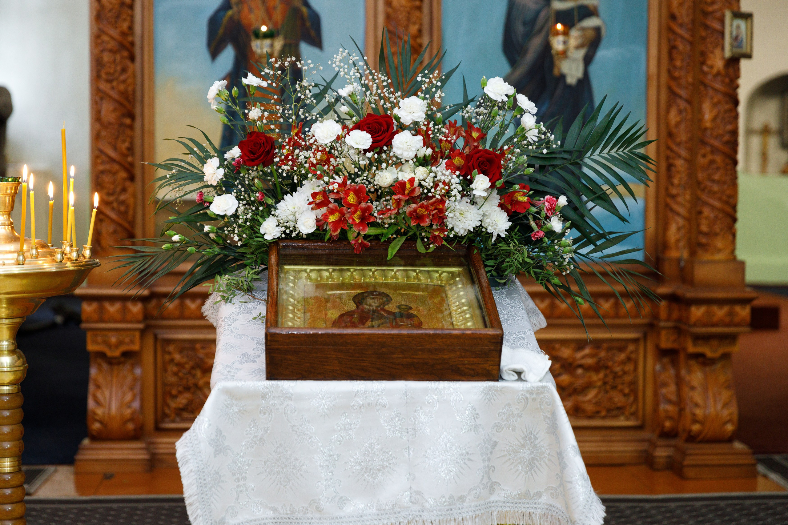 Крестины Василисы в Смоленком храме. Свадебный фотограф в Белгороде