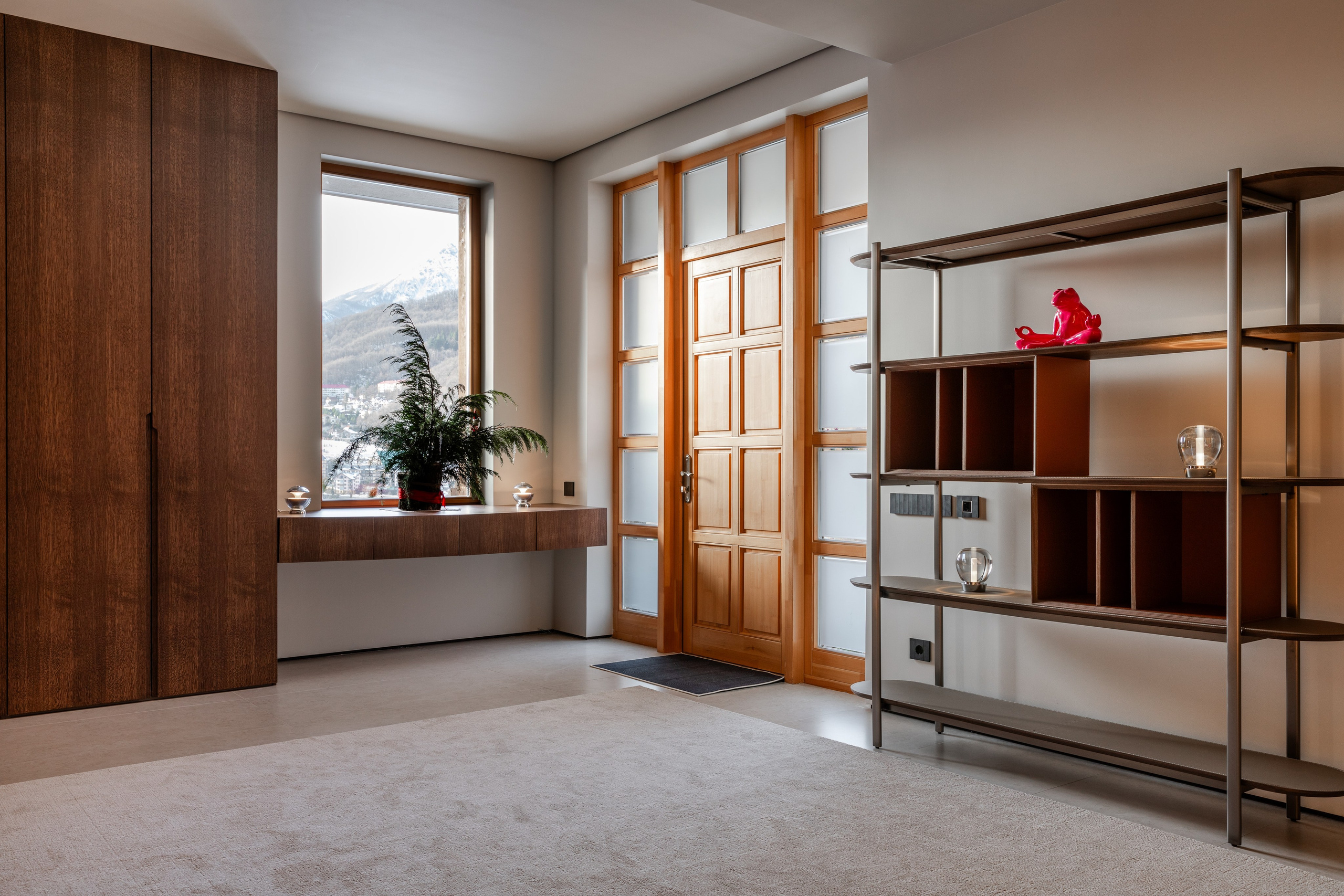 Интерьерная фотосъёмка загородного дома площадью 300 кв м в п. Эстосадок. Интерьерный фотограф Москва