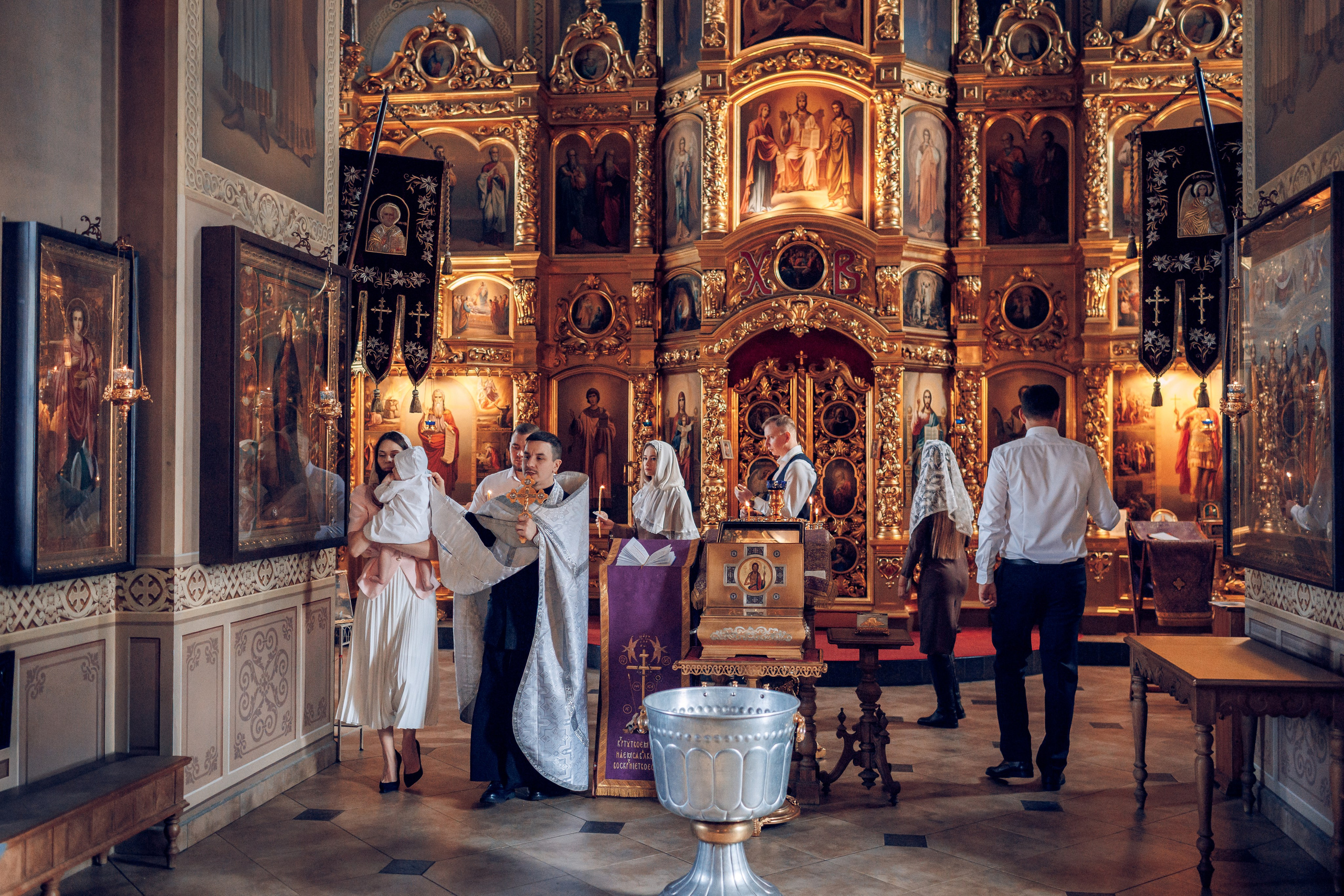 Крещение в Храме Святого Уара Мученика в Вешках. Профессиональный фотограф в Москве и Мо Мария Шантарёва