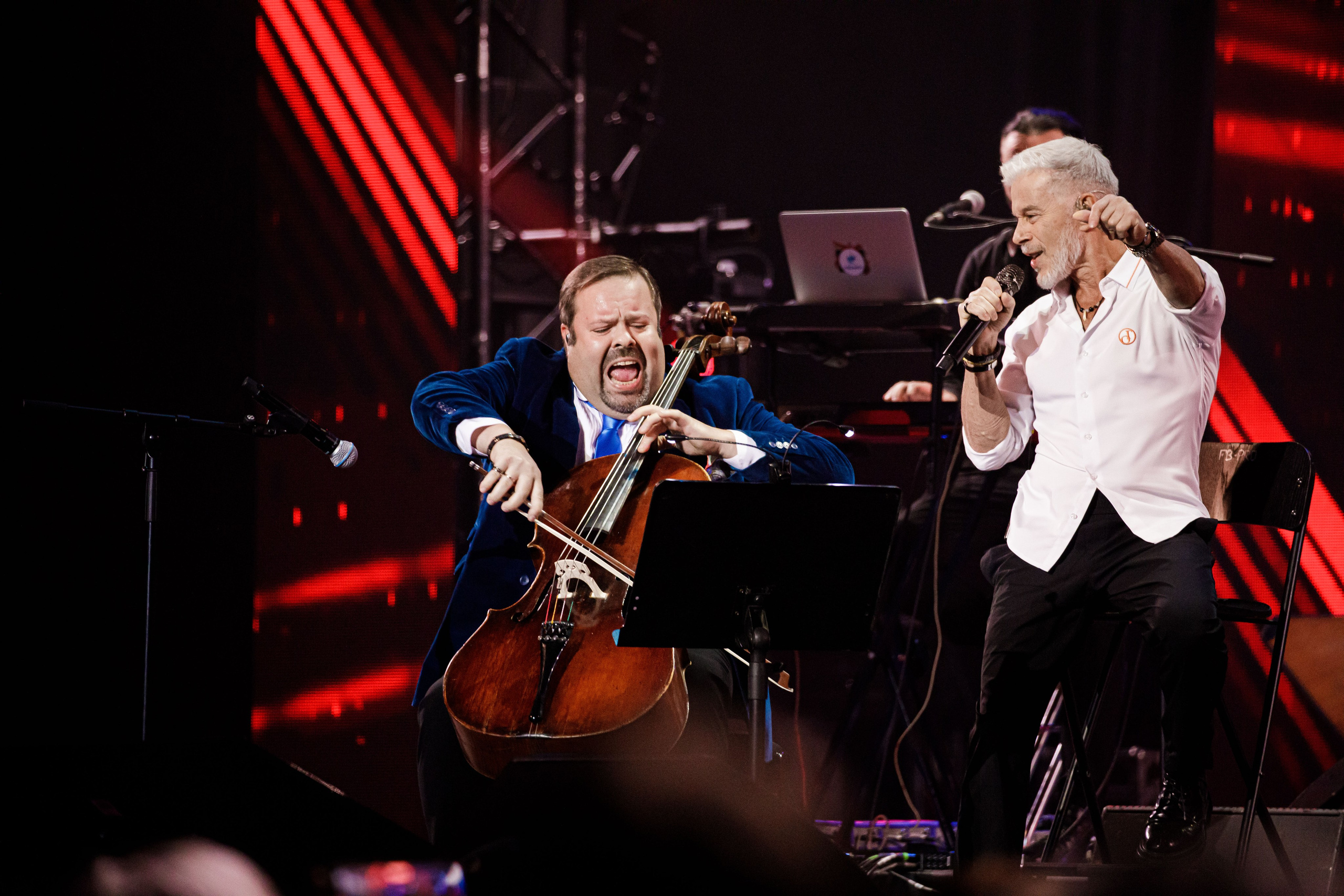 Концертное. ЧБ Фотограф Ольга Лесли