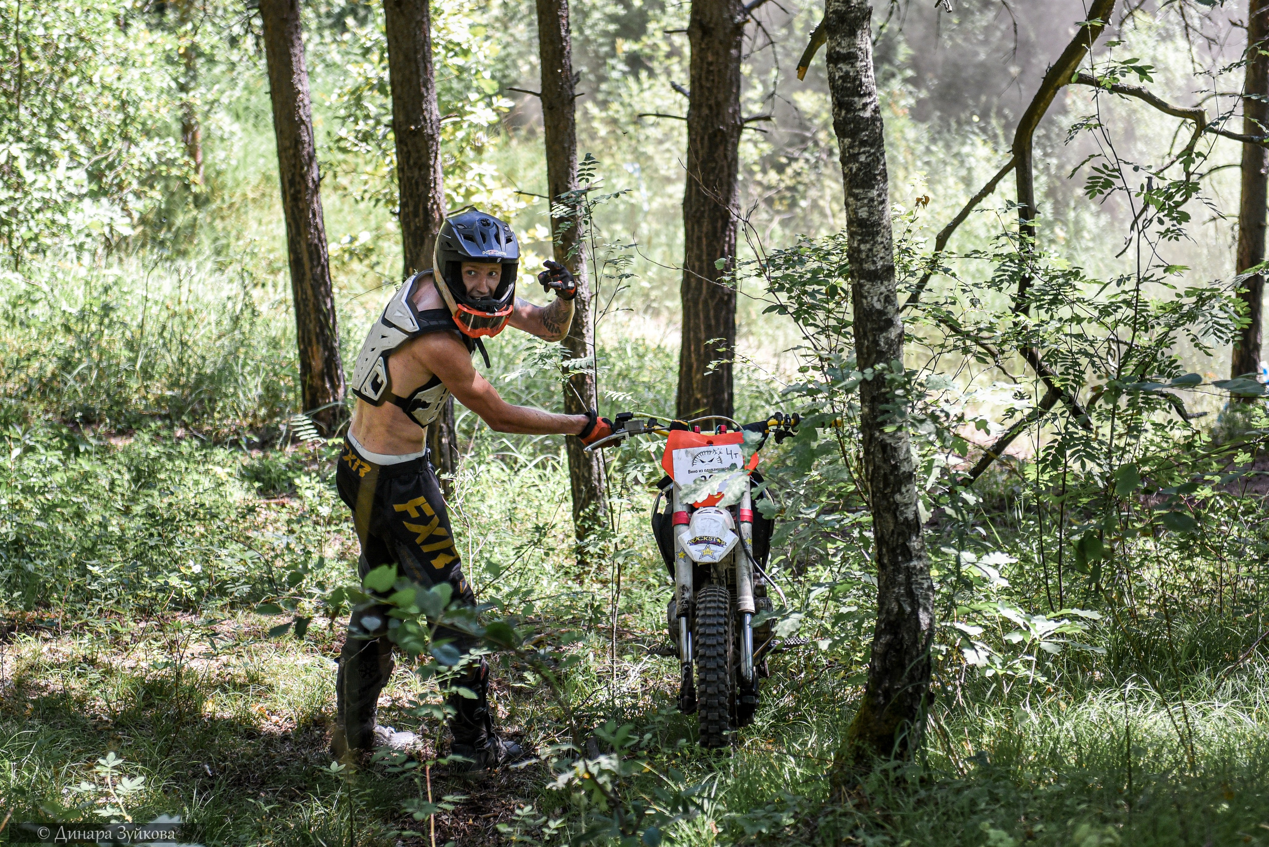 Вино из одуванчиков. Мотофотограф в Нижнем Новгороде Динара Зуйкова