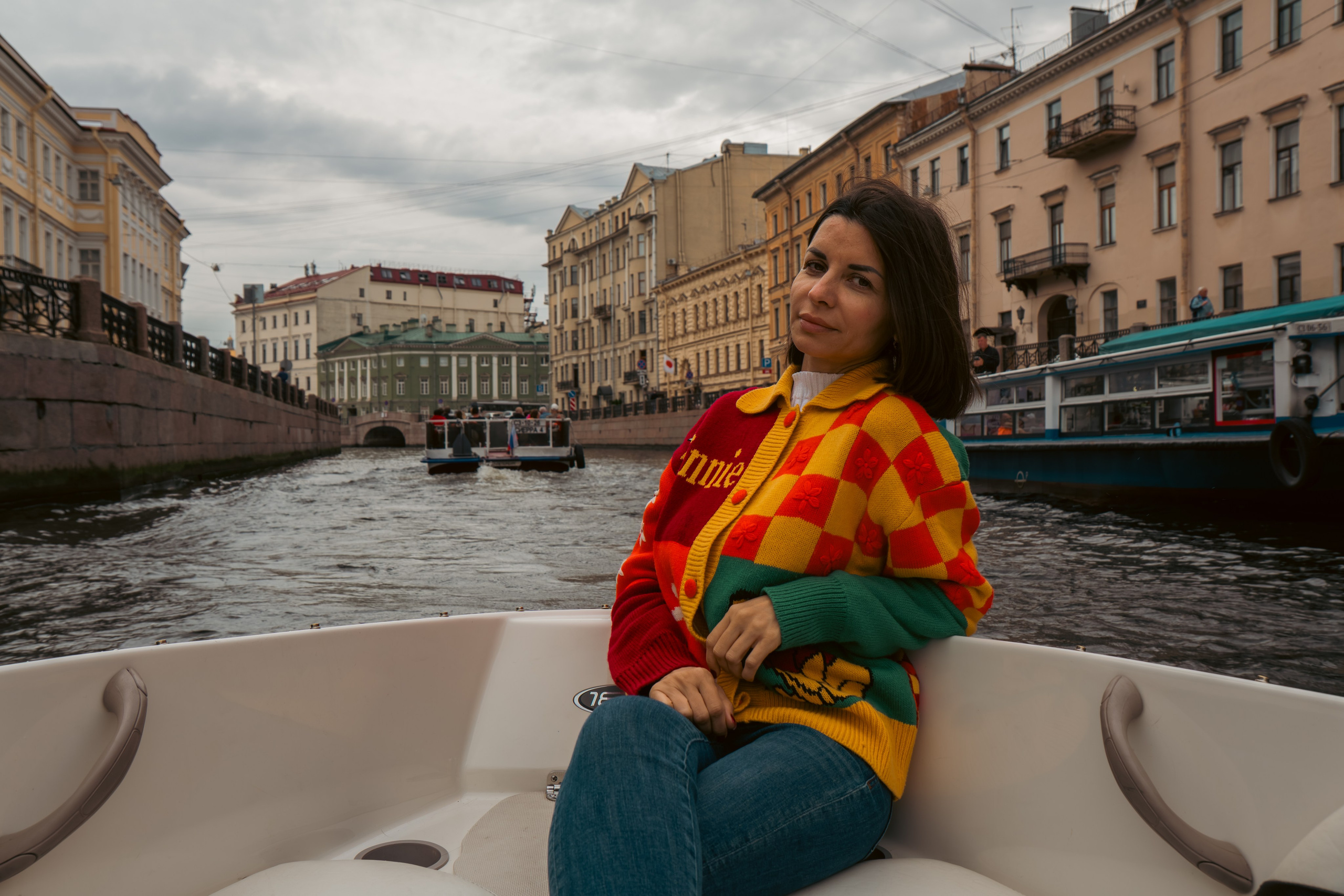 Прогулка с девушкой. Услуги фотографа | Санкт-Петербург