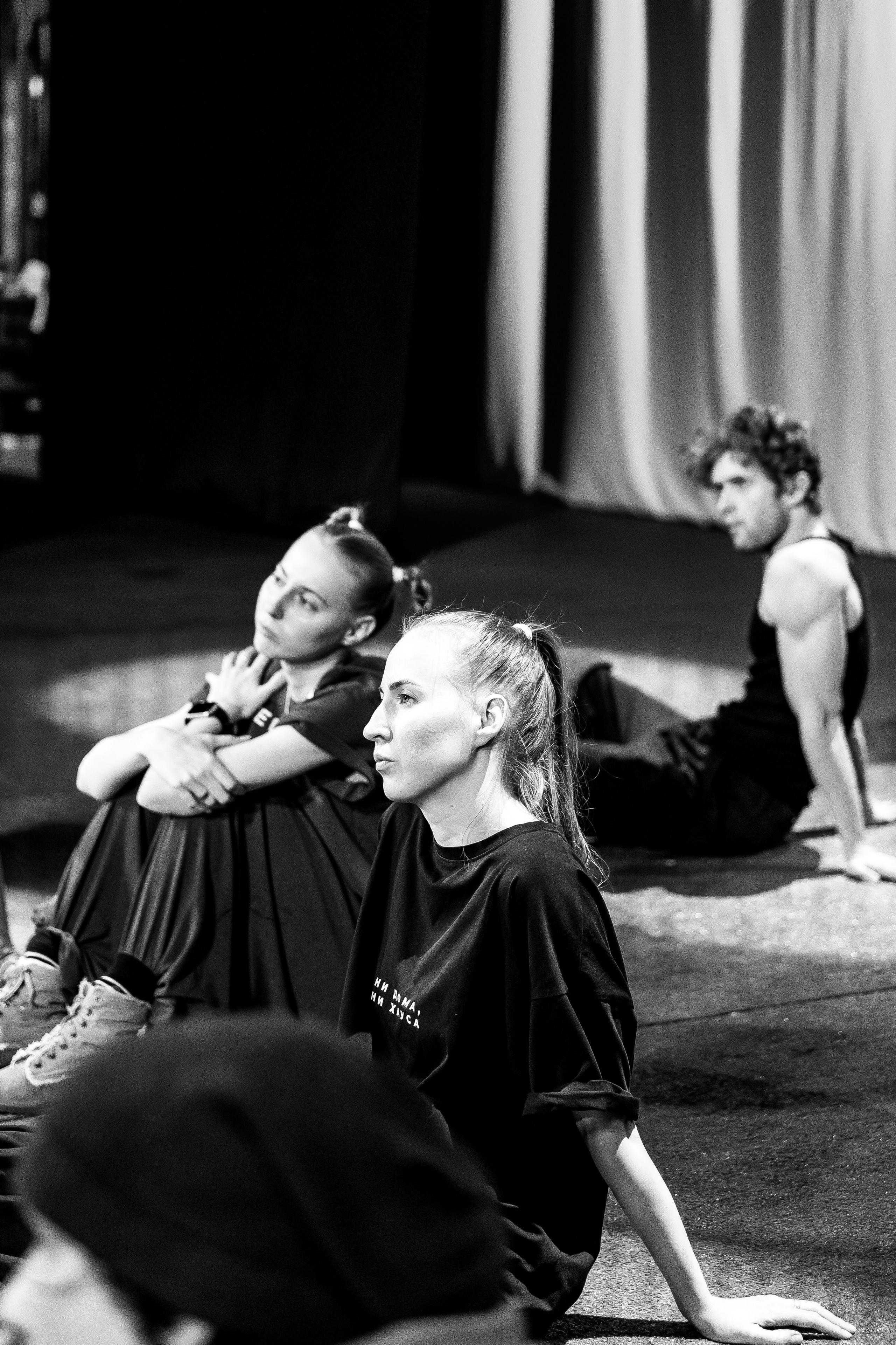 Спектакль Егора Дружинина «Всюду жизнь»