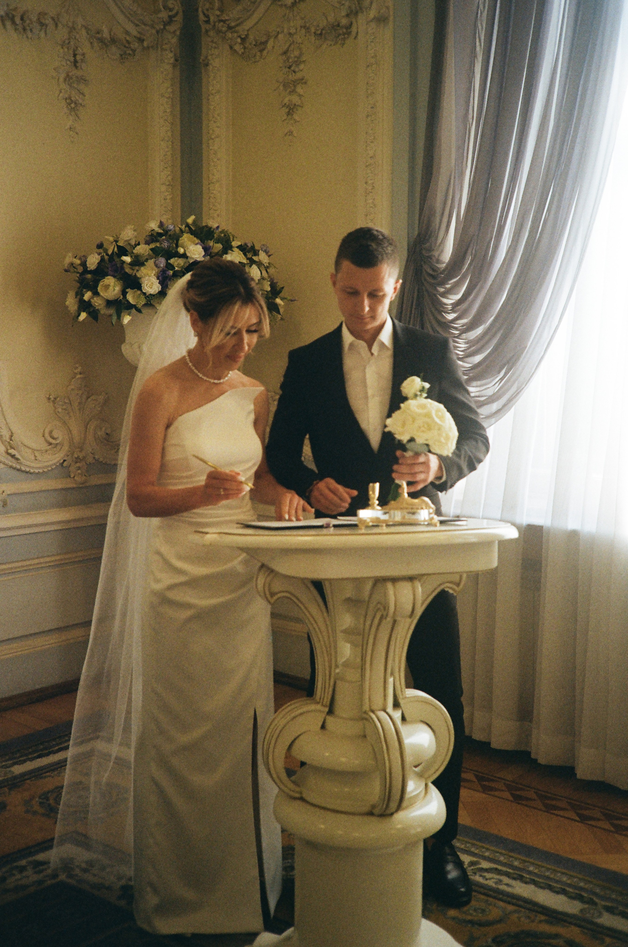 Павел & Алена. Пленка. Сестры Карабаза. Фотографы и ретушеры в Москве и Санкт-Петербурге