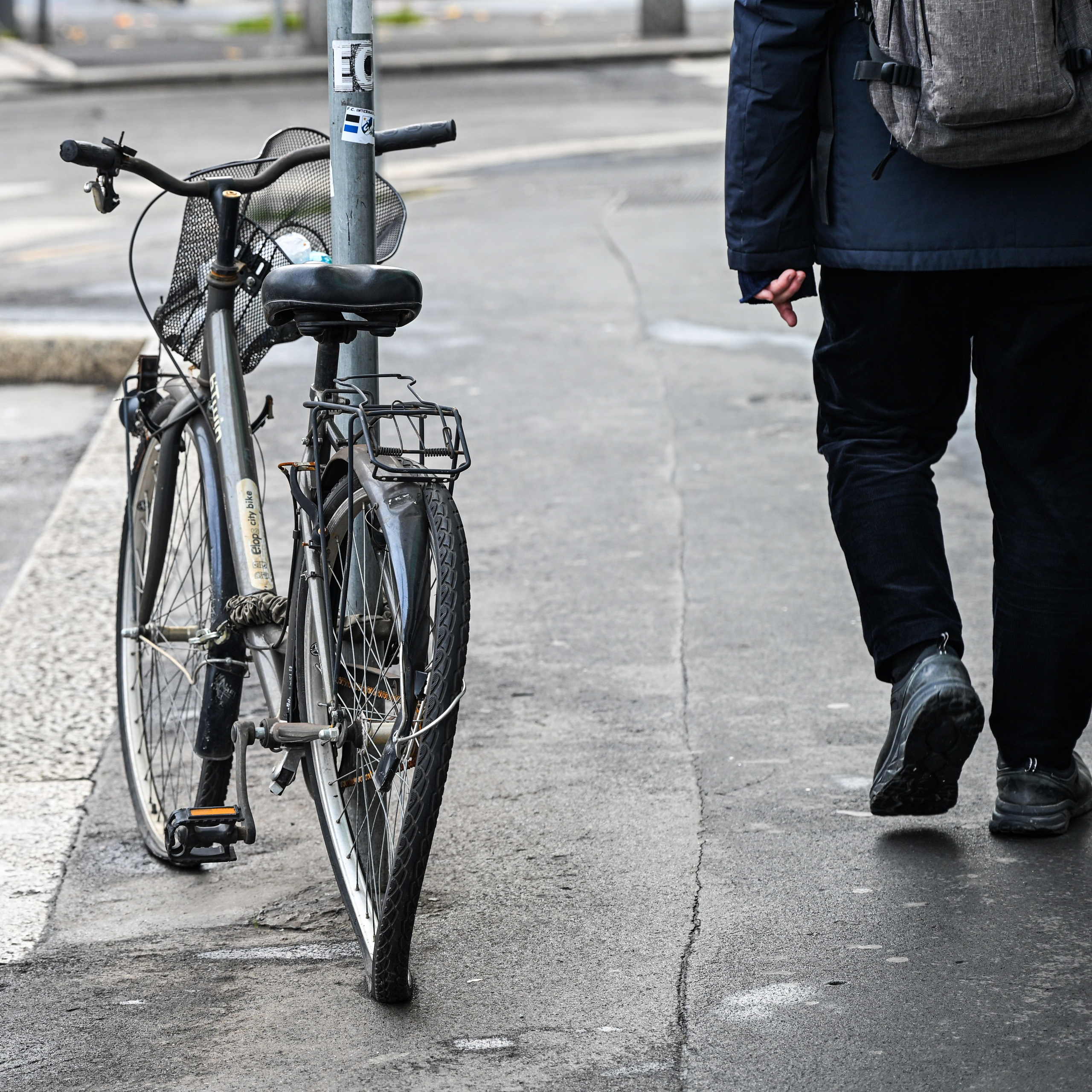 Milano: Navigli, City, Trams. Фотограф Минск