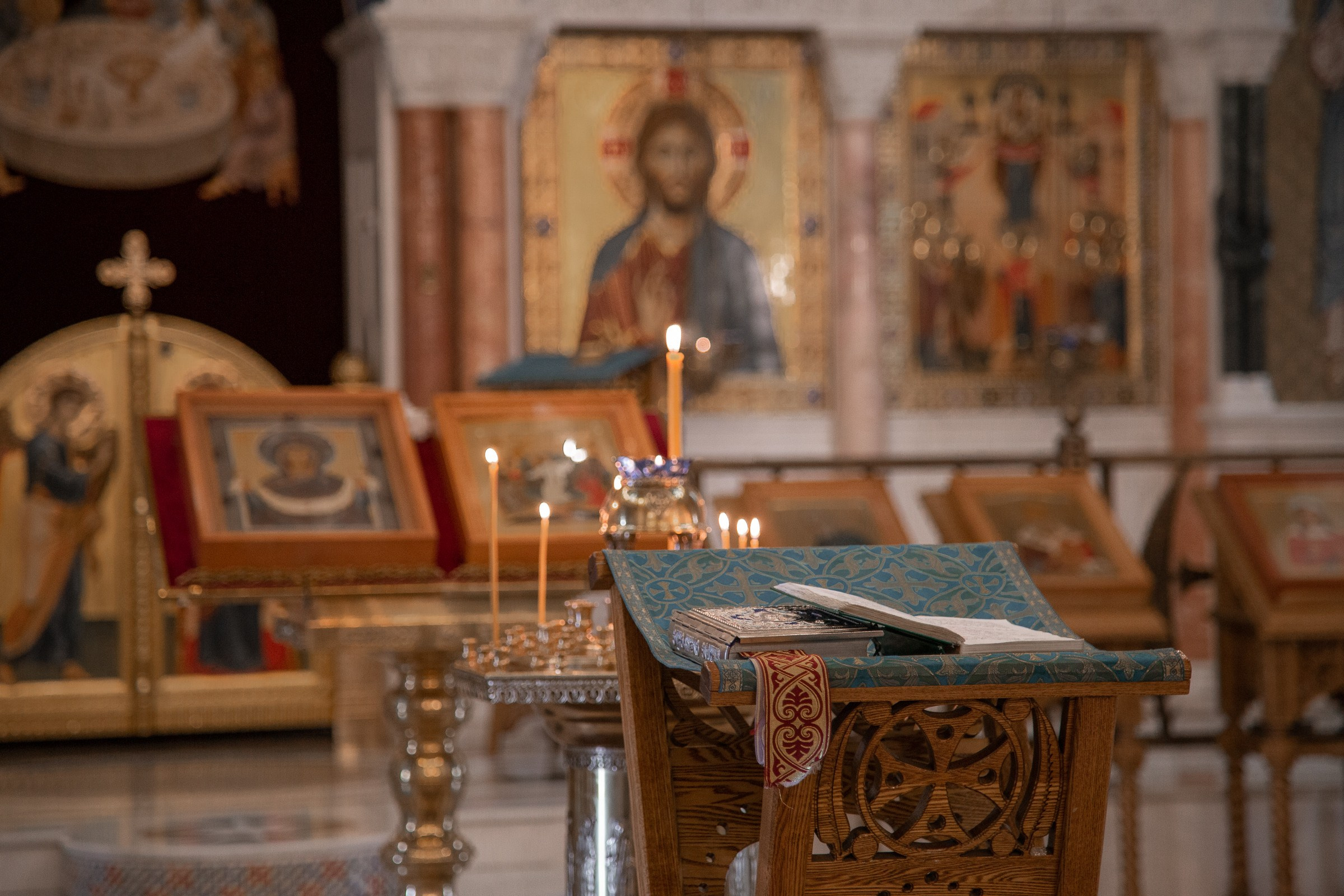 Репортажная съемка венчания в храмах Москвы. Фотограф Анна Татаурова | Авторская фотосъемка в Москве