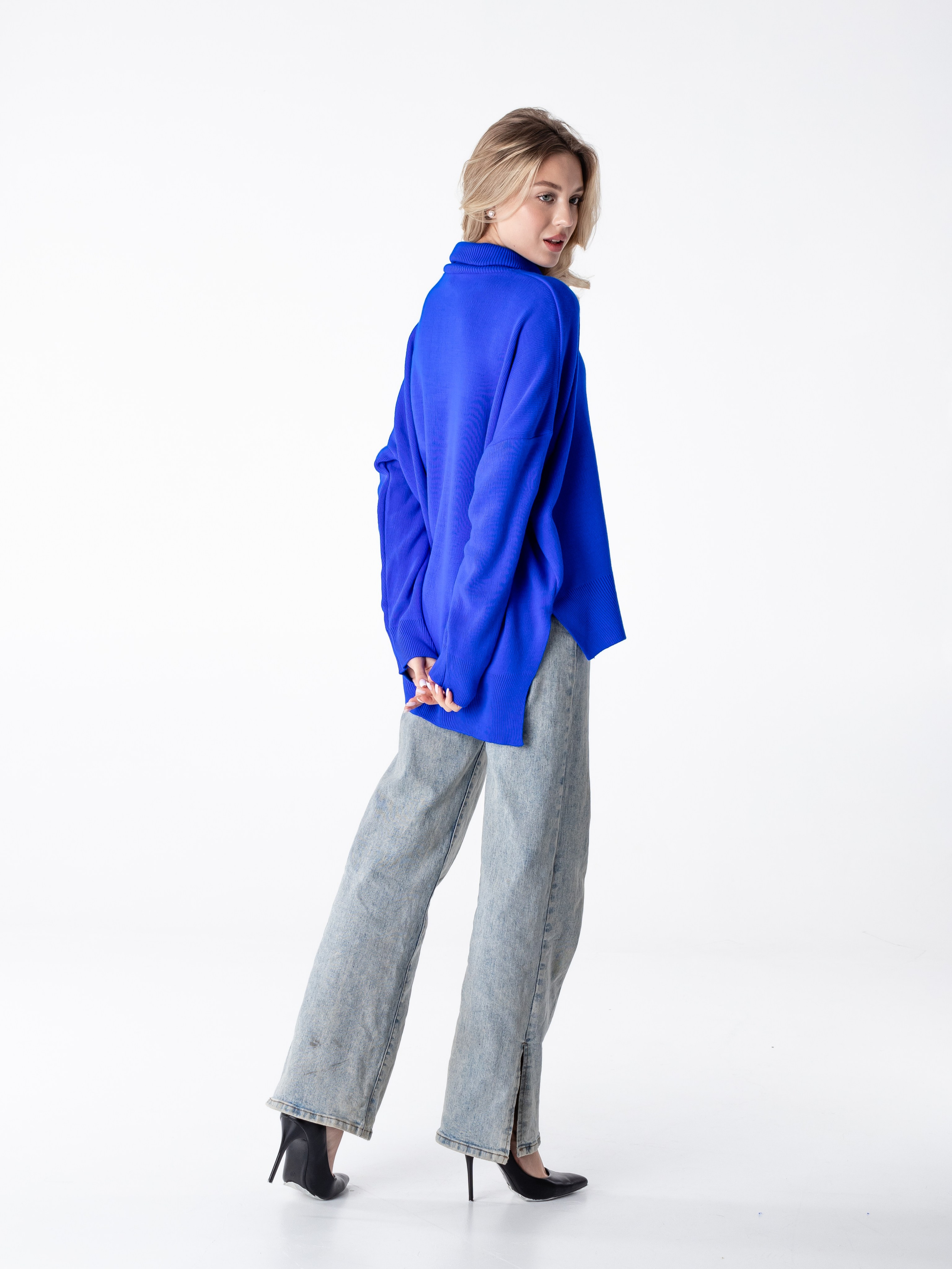 Свитер. Фотограф в Краснодаре Арина Кудряшова