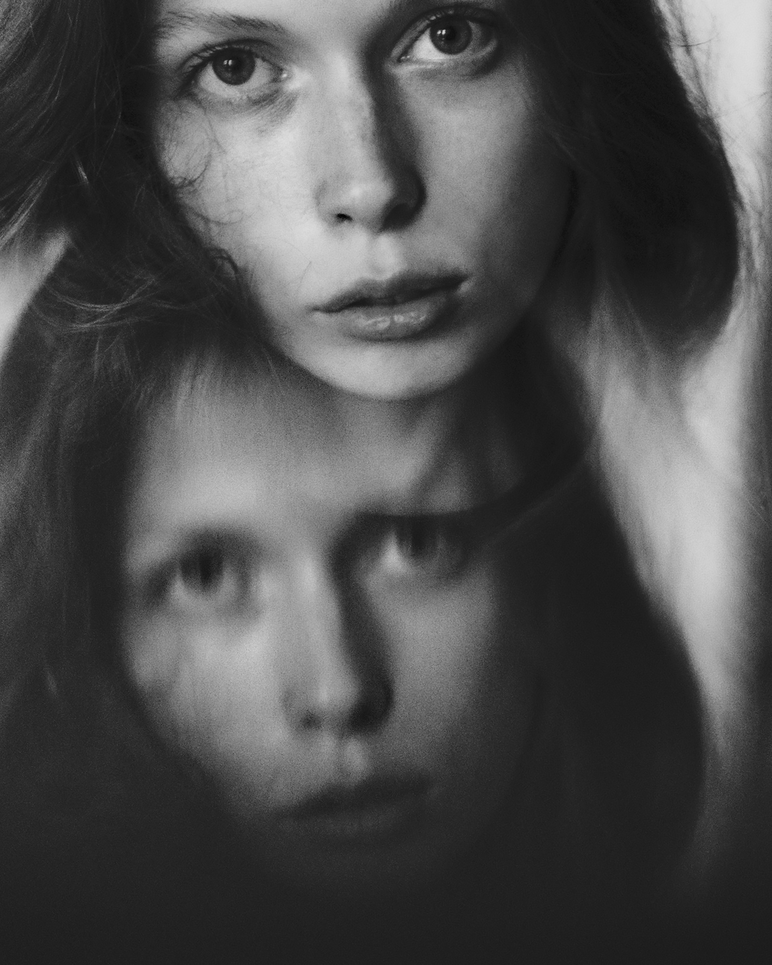 Портретная фотография черно-белая