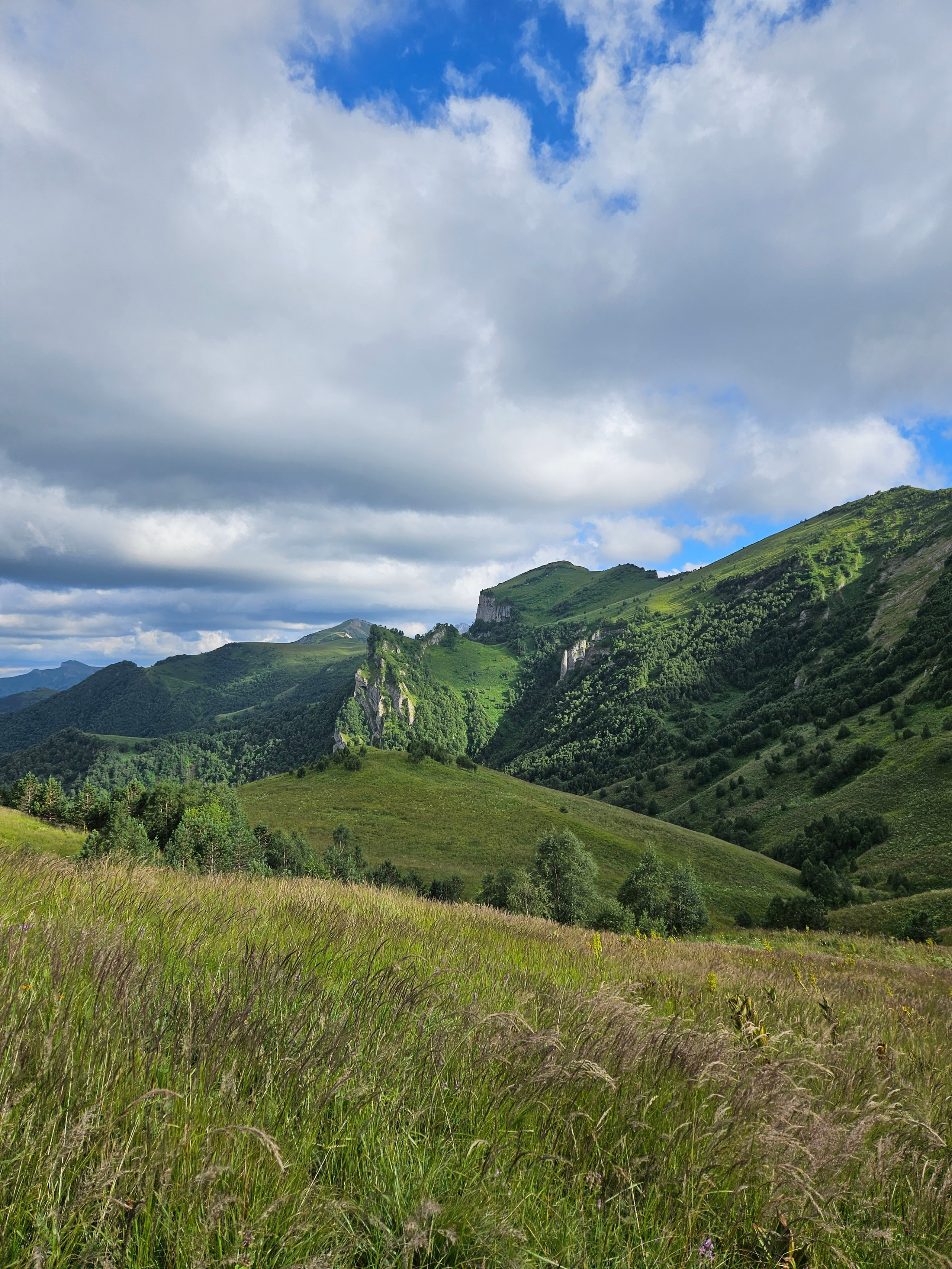 БОЛЬШОЙ ТХАЧ. Любовь Моргасова [LU SPRING]: Фотограф и куратор