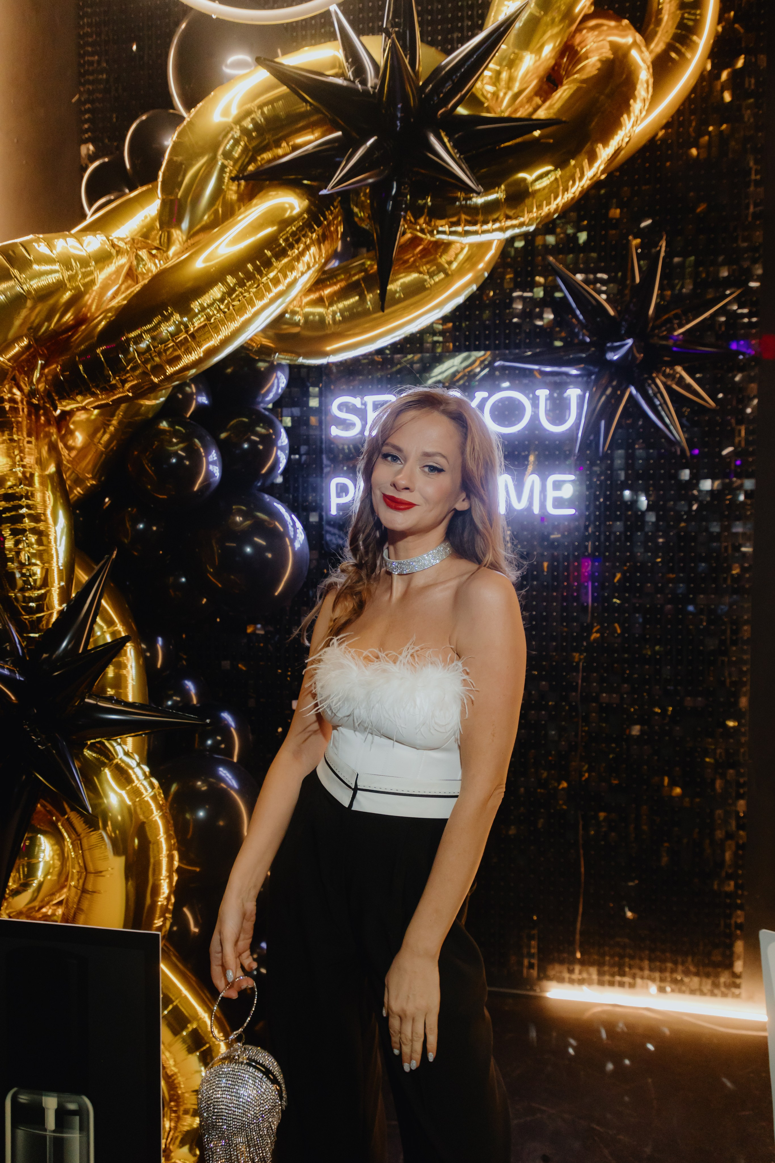 See `You Perfume. Фотограф в Москве и Санкт-Петербурге Дарина