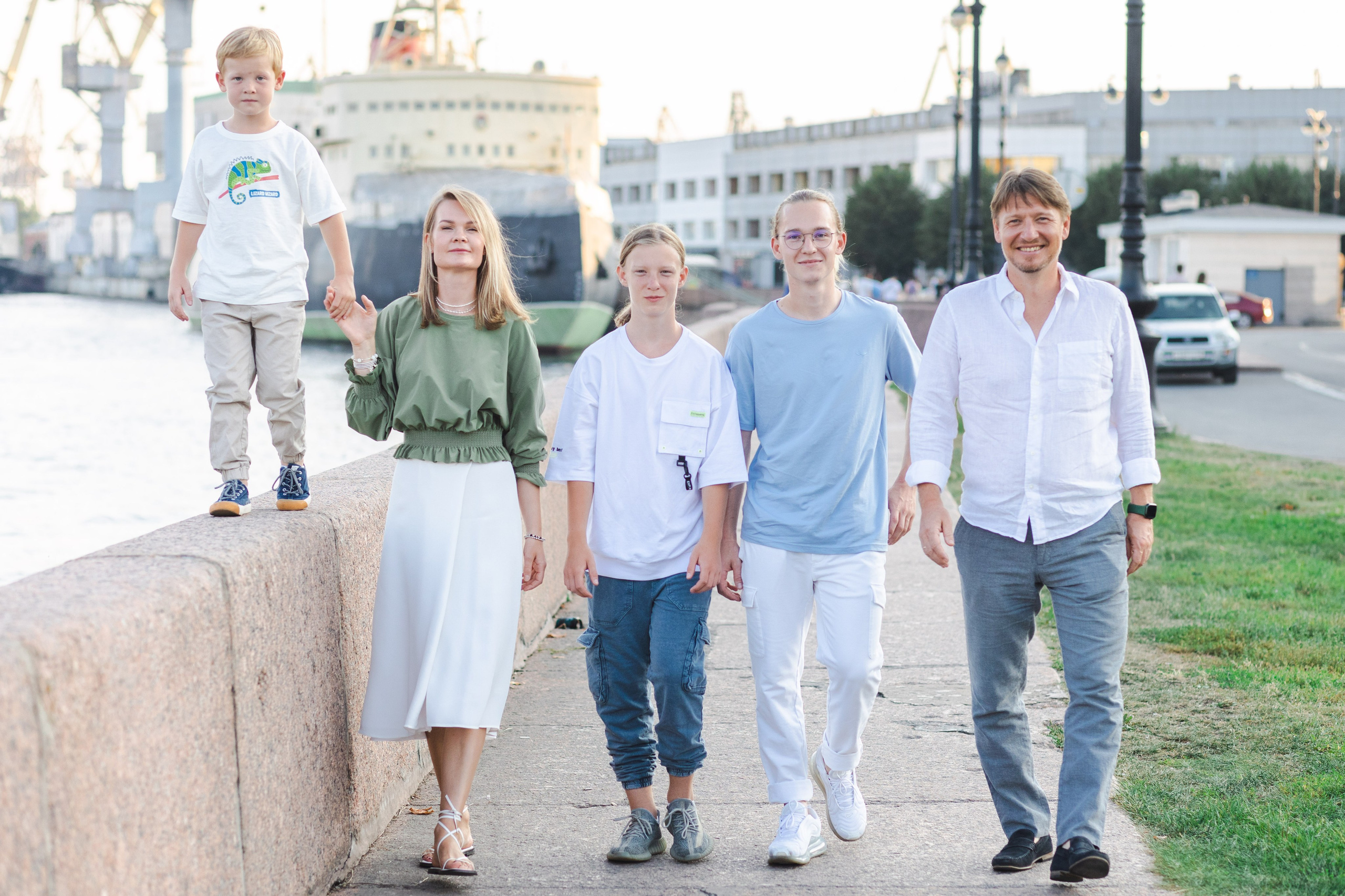 Фотопрогулки по Санкт-Петербургу. Ароматестирование по методу Аромакод и Нейростатус в Санкт-Петербурге