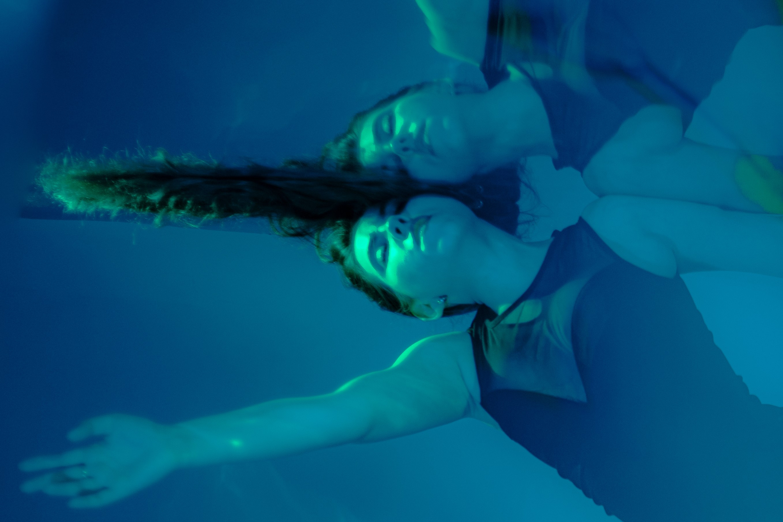 Магия танца: Солнце и Вода. Арт-фотограф Крис Л. в Тобольске: портрет, семейные, свадьбы