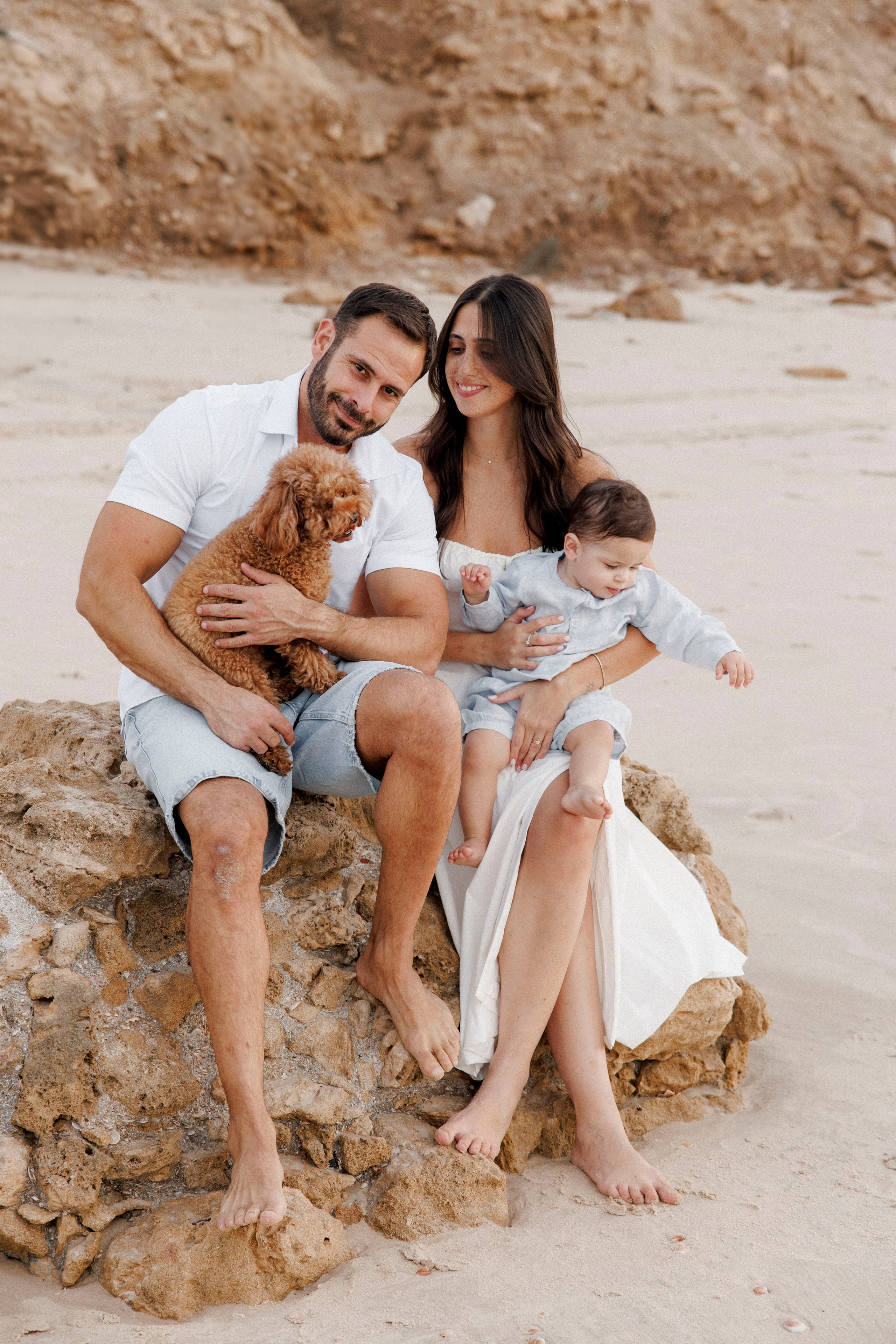 First year family photos near the sea. Главная