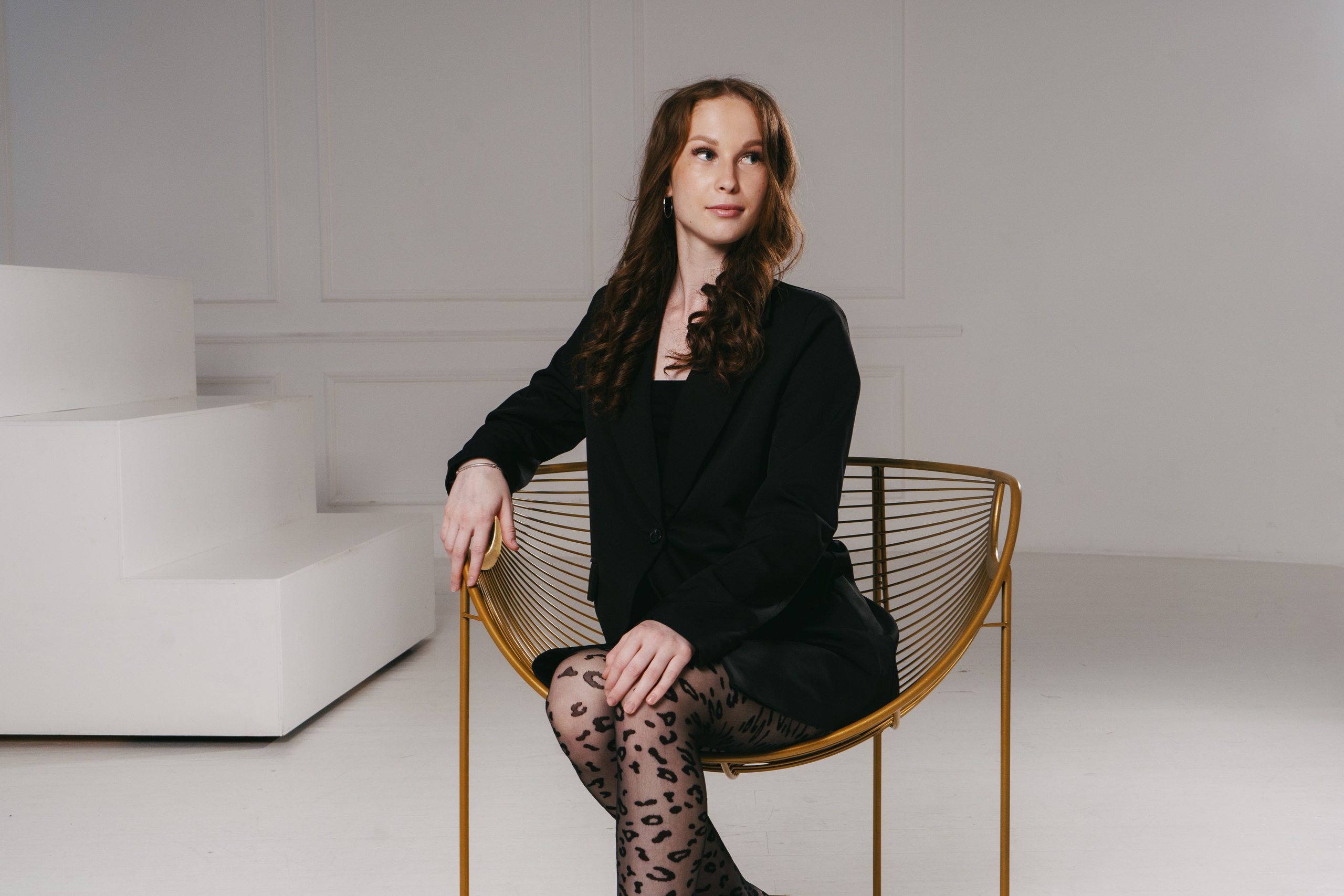 Фотосессия Ринаты. Минимализм, свет и танец. Фотограф Гильмутдинов Руслан