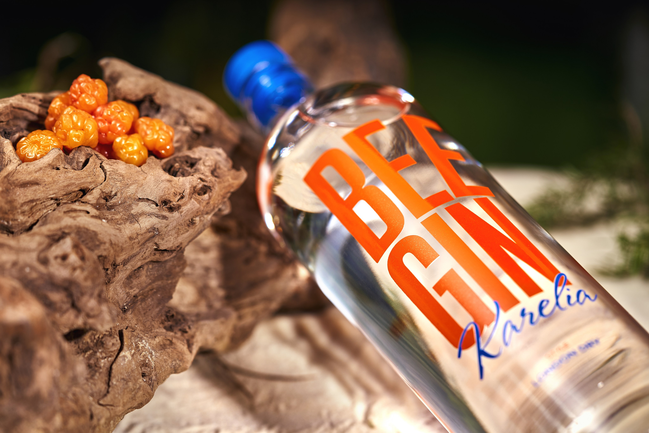 Имиджи для AST wine, bee gin. Аксёнова Оля — сет-дизайнер, художник-постановщик, Москва