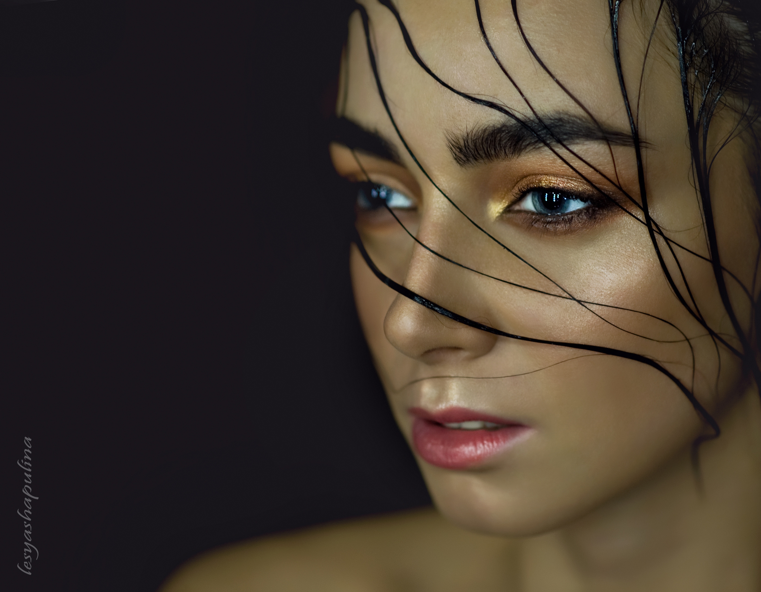 Портреты. Ваш фотограф Саша Шапулина