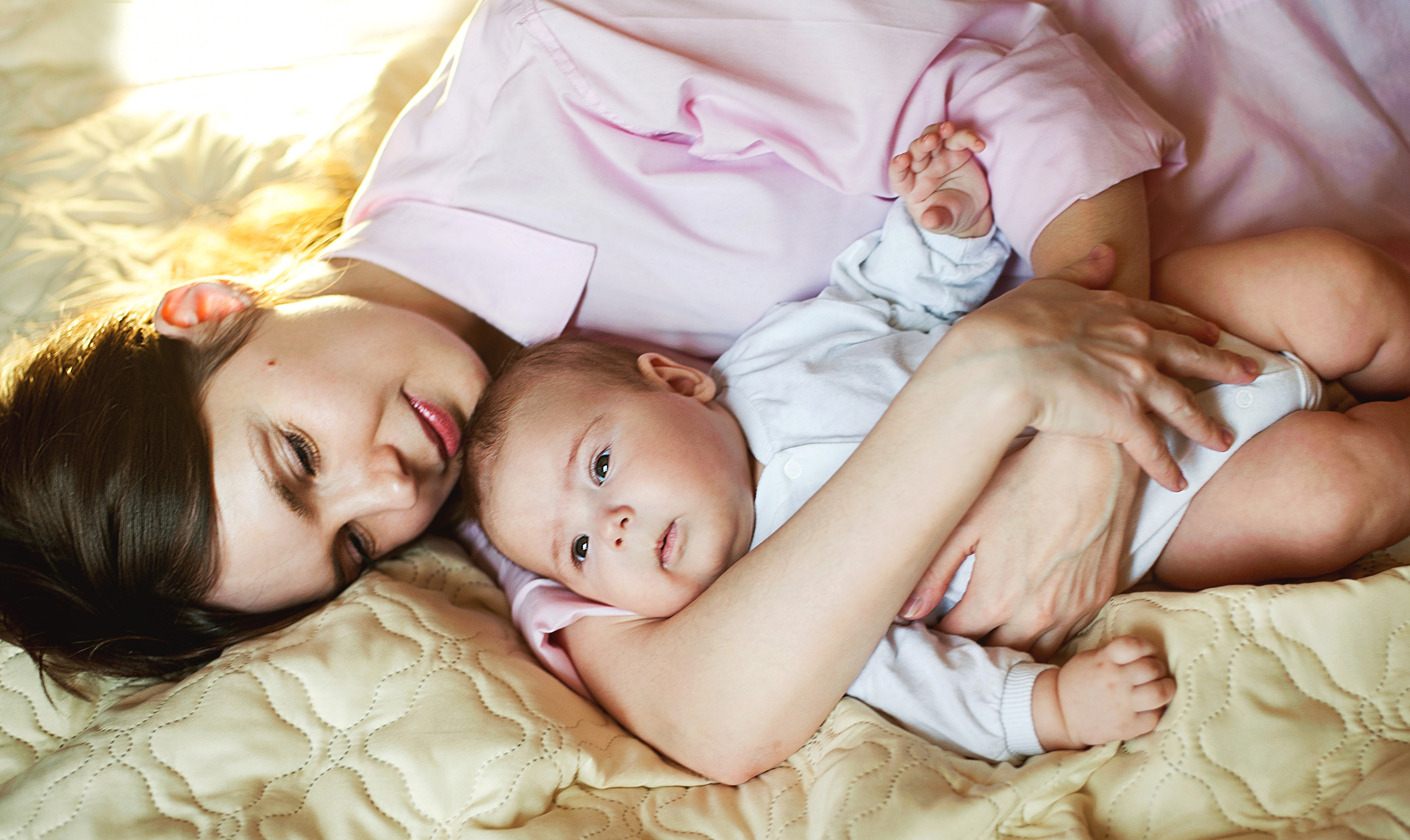 Дома хорошо. Ваш фотограф Саша Шапулина