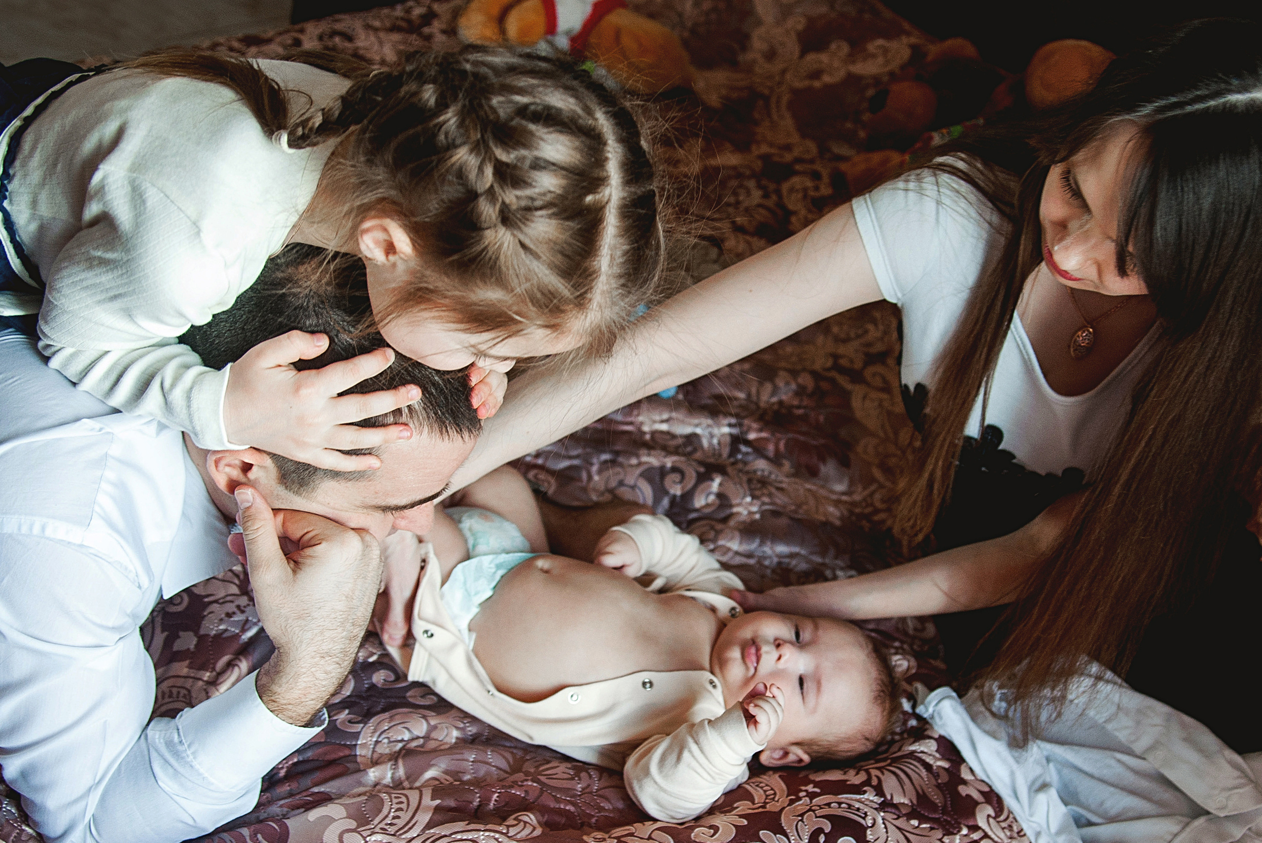 Дома хорошо. Ваш фотограф Саша Шапулина