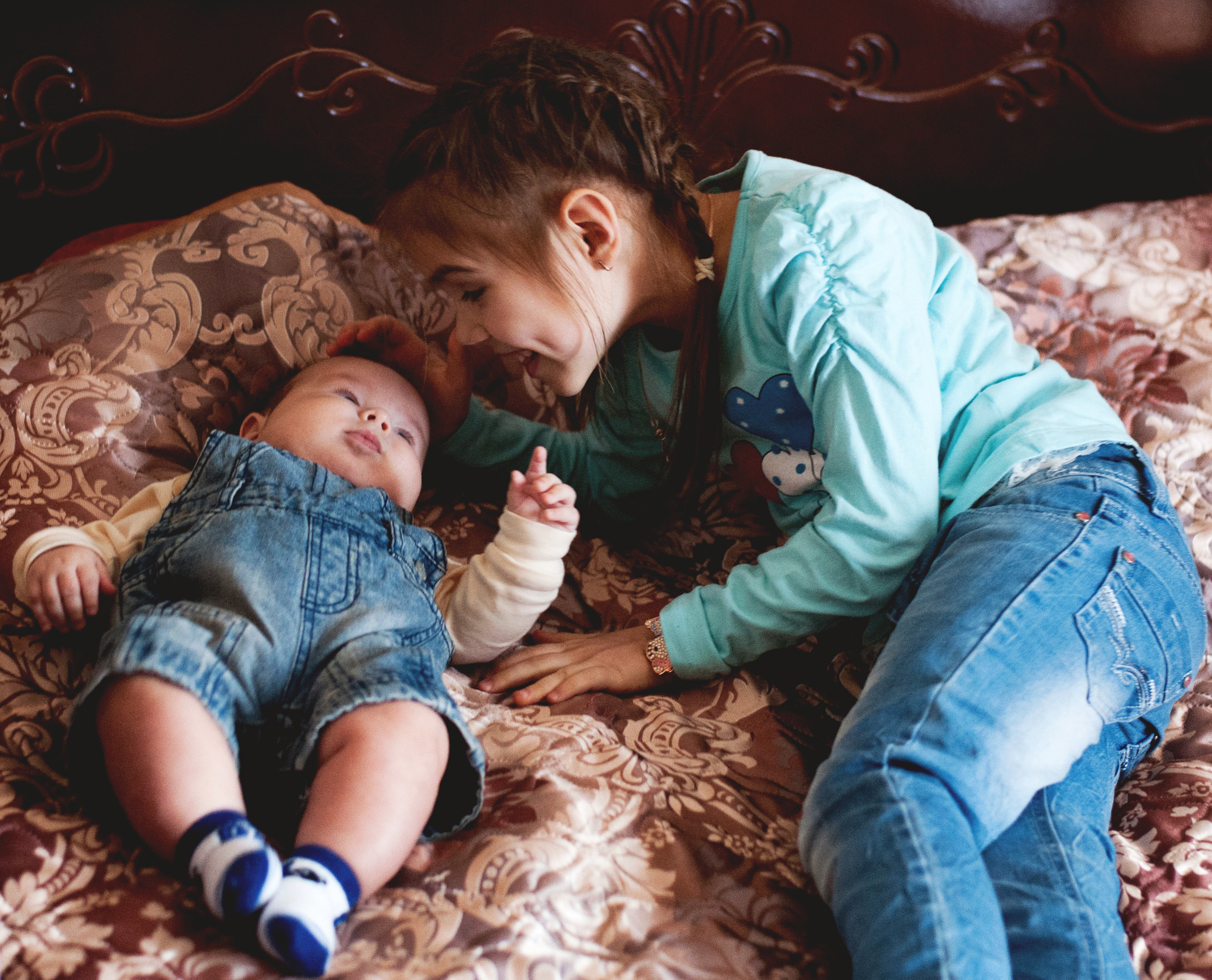 Дома хорошо. Ваш фотограф Саша Шапулина